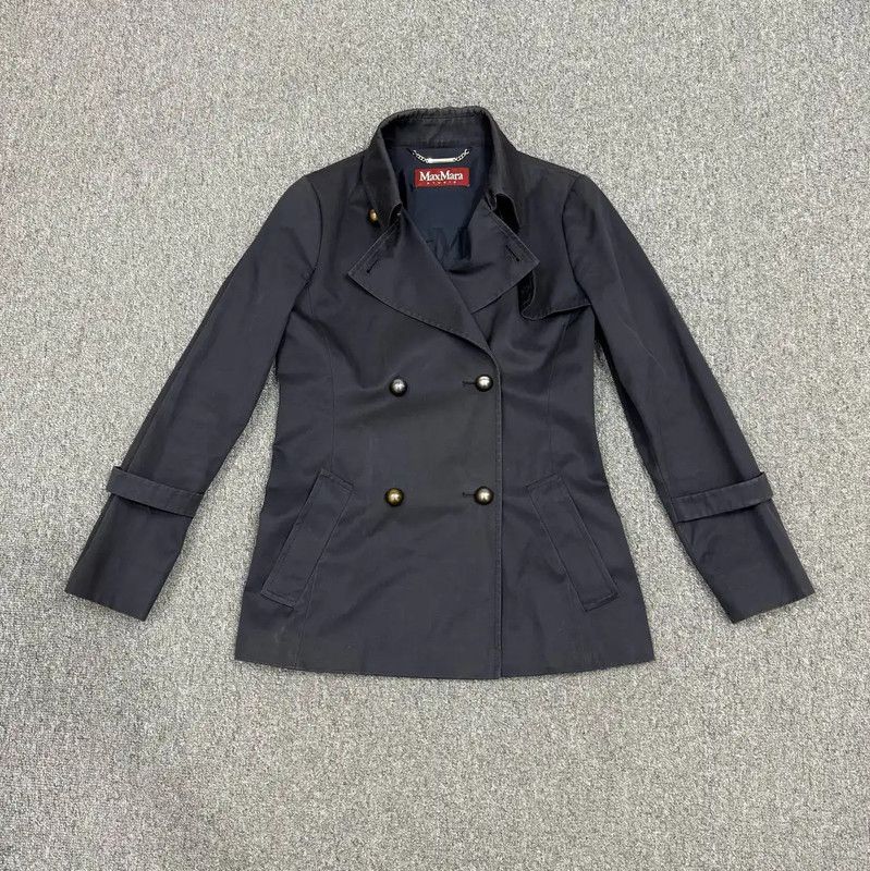 MaxMara Stylish Double-Breasted Coat for Women 0089