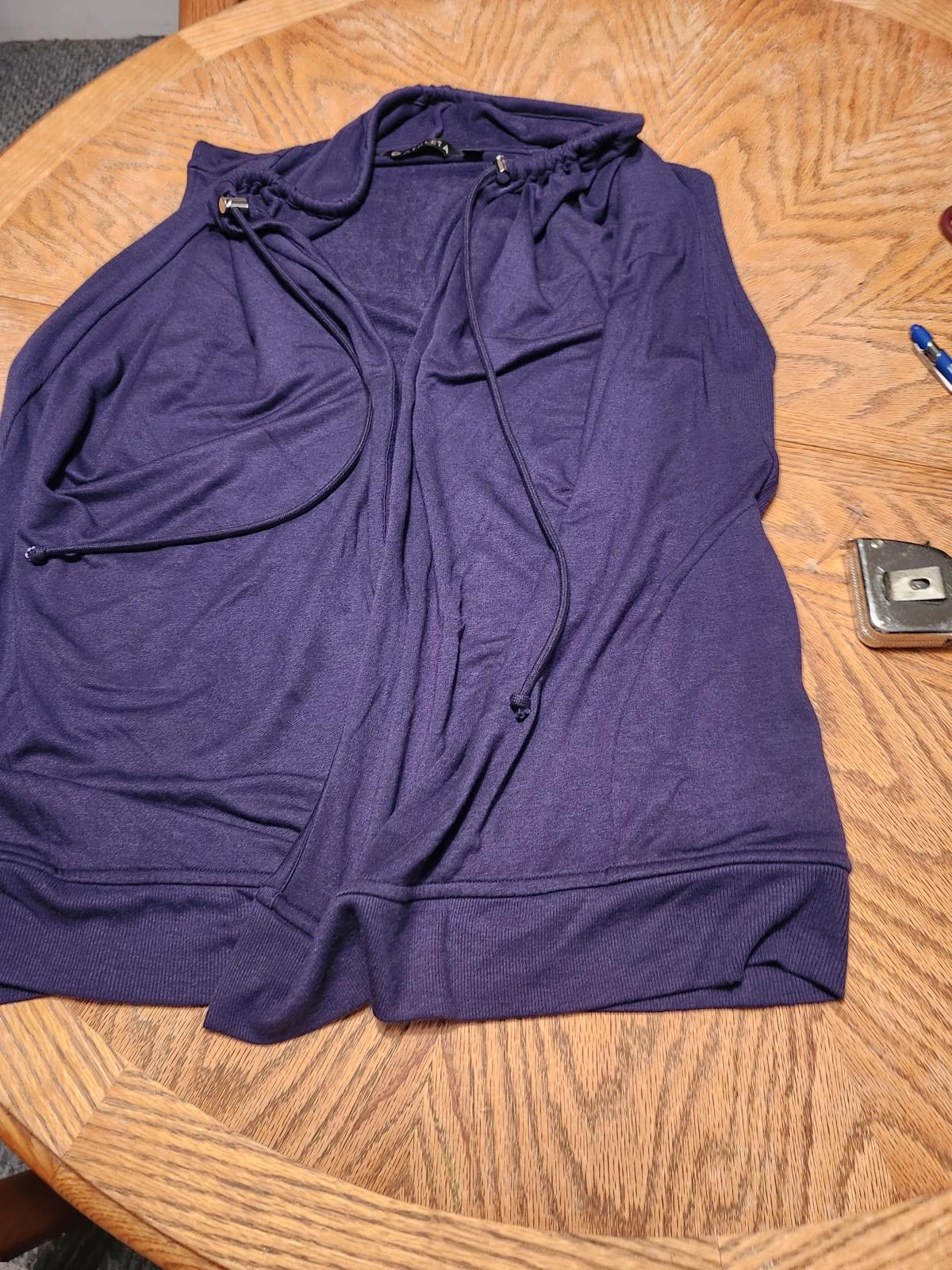 Designer Athlete navy sleevles jersey top. Size XS / US 0-2 / IT 36-38 - 1 Thumbnail