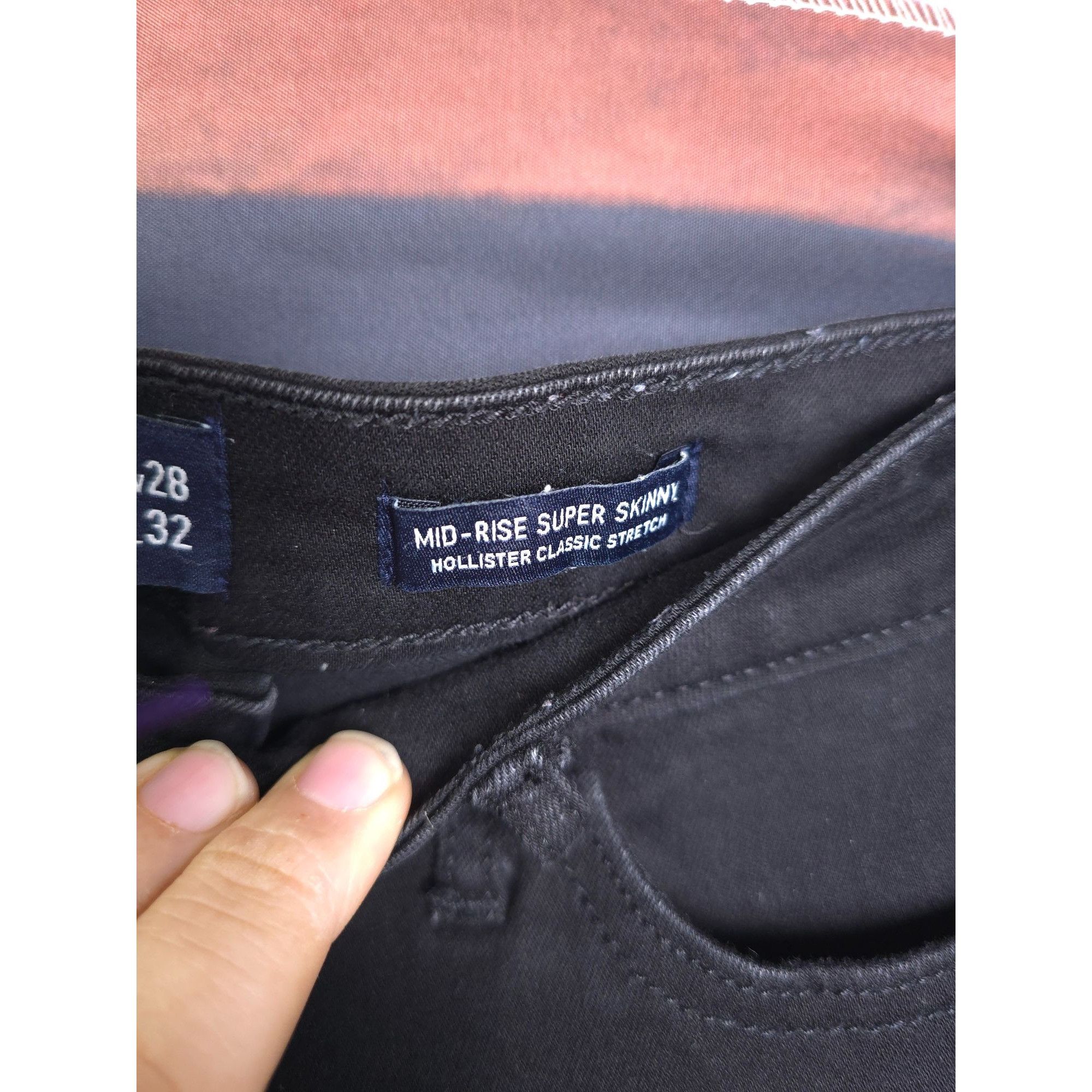 Hollister Hollister Mid-Rise Super Skinny Classic Stretch Black Jeans Size 28" / US 6 / IT 42 - 2 Thumbnail