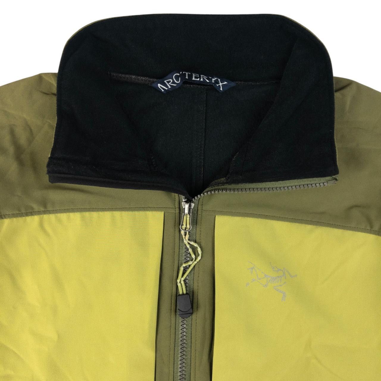 Arc'teryx Vintage Arcteryx Zip Up Jacket Size M Size US M / EU 48-50 / 2 - 3 Thumbnail
