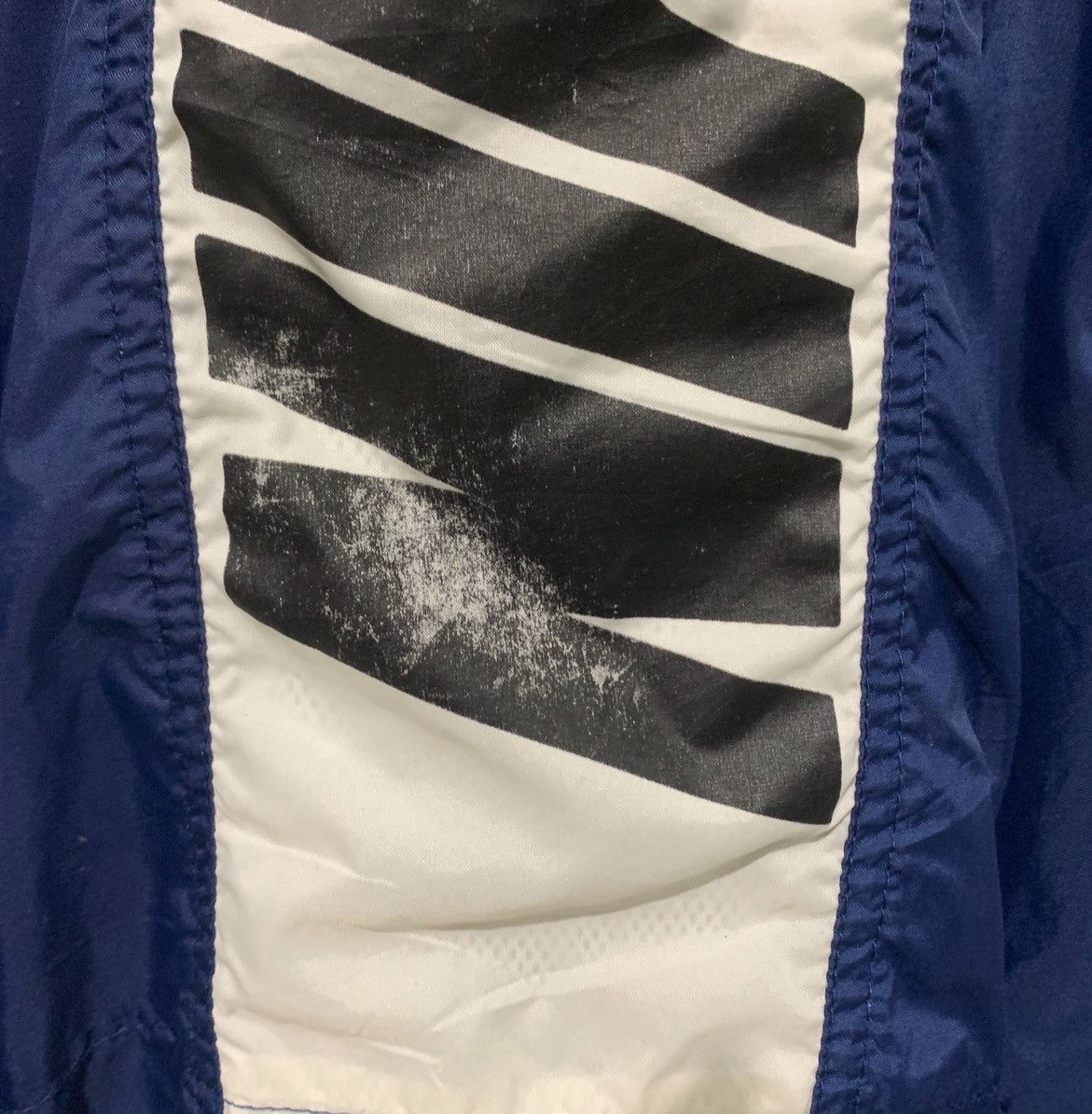 Nike VINTAGE 90s NIKE ZIPPER WINDBREAKER BIG LOGO Size US L / EU 52-54 / 3 - 9 Thumbnail