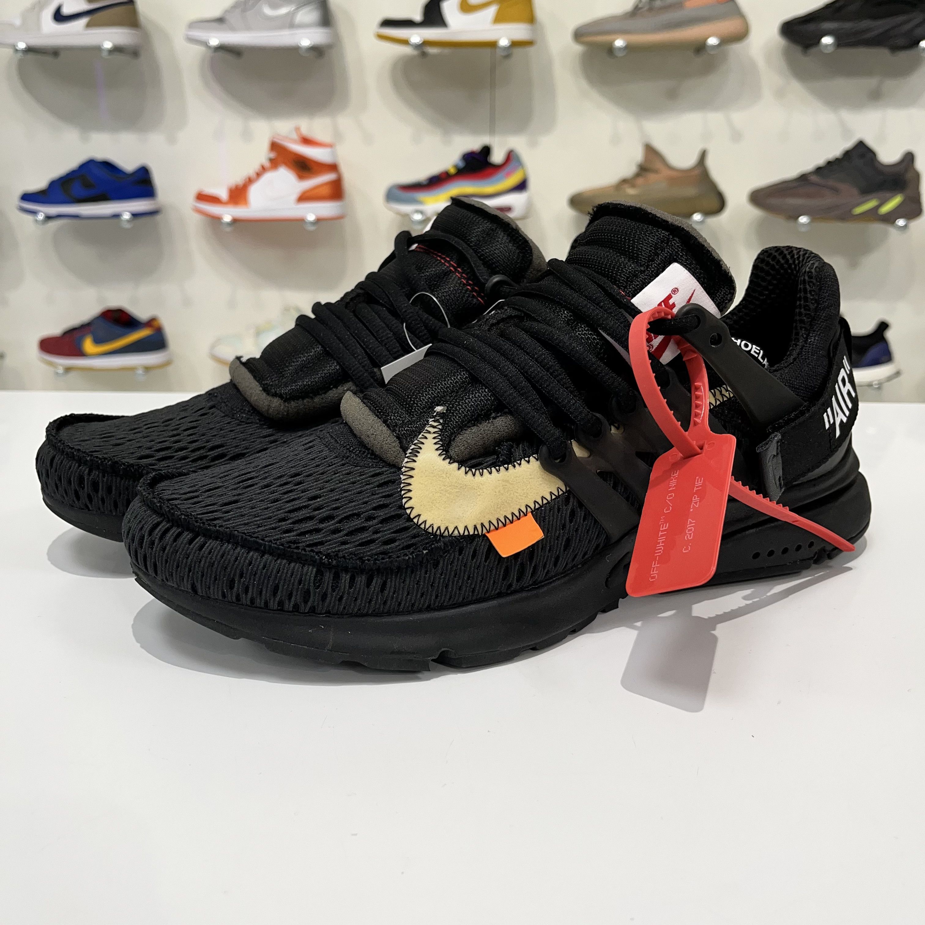 Nike × Off-White Nike Air Presto x Off-White Black (2018) Size US 10 / EU 43 - 2 Thumbnail