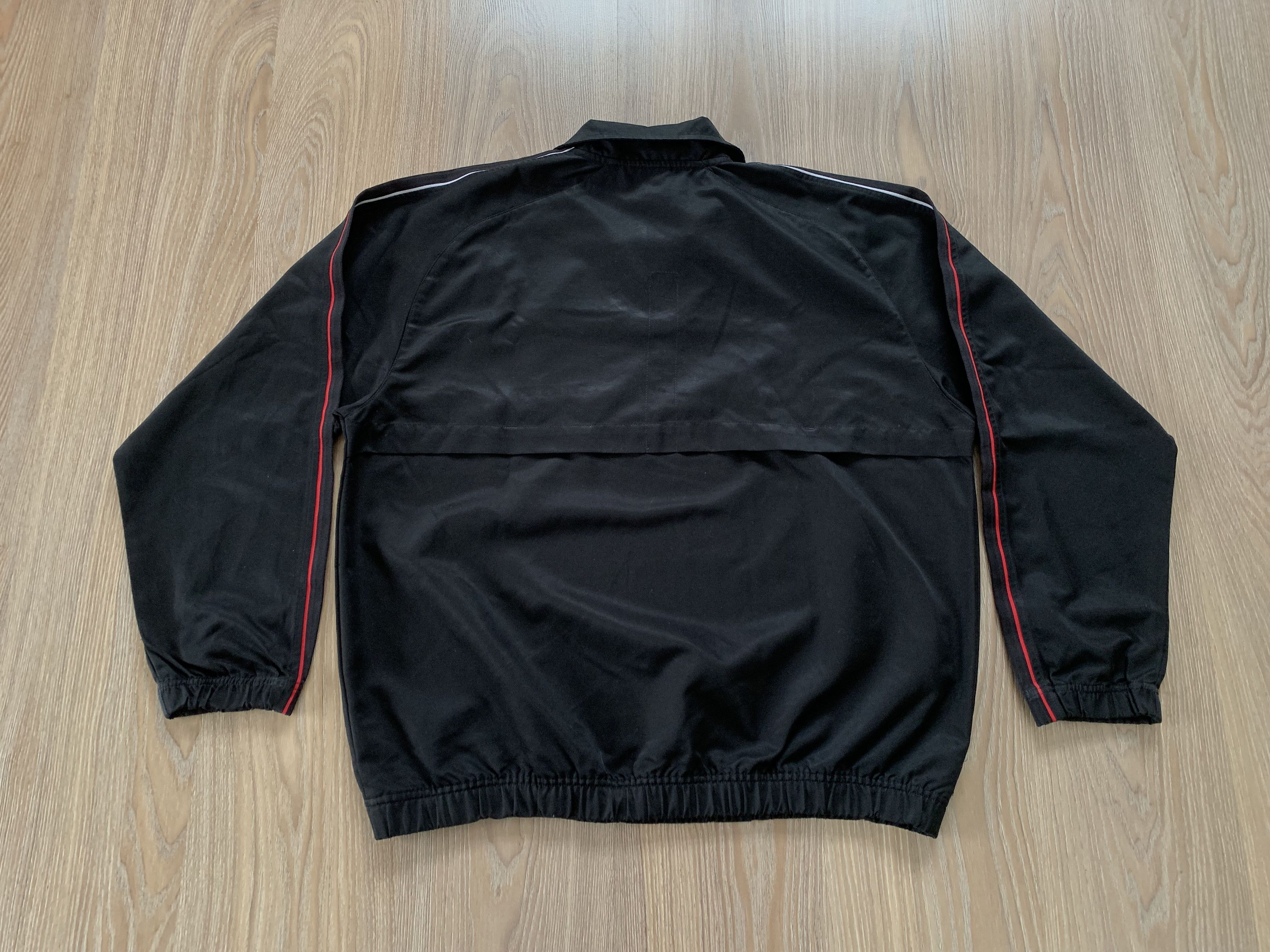Nike Vintage Nike Black Light Jacket Size US L / EU 52-54 / 3 - 3 Thumbnail