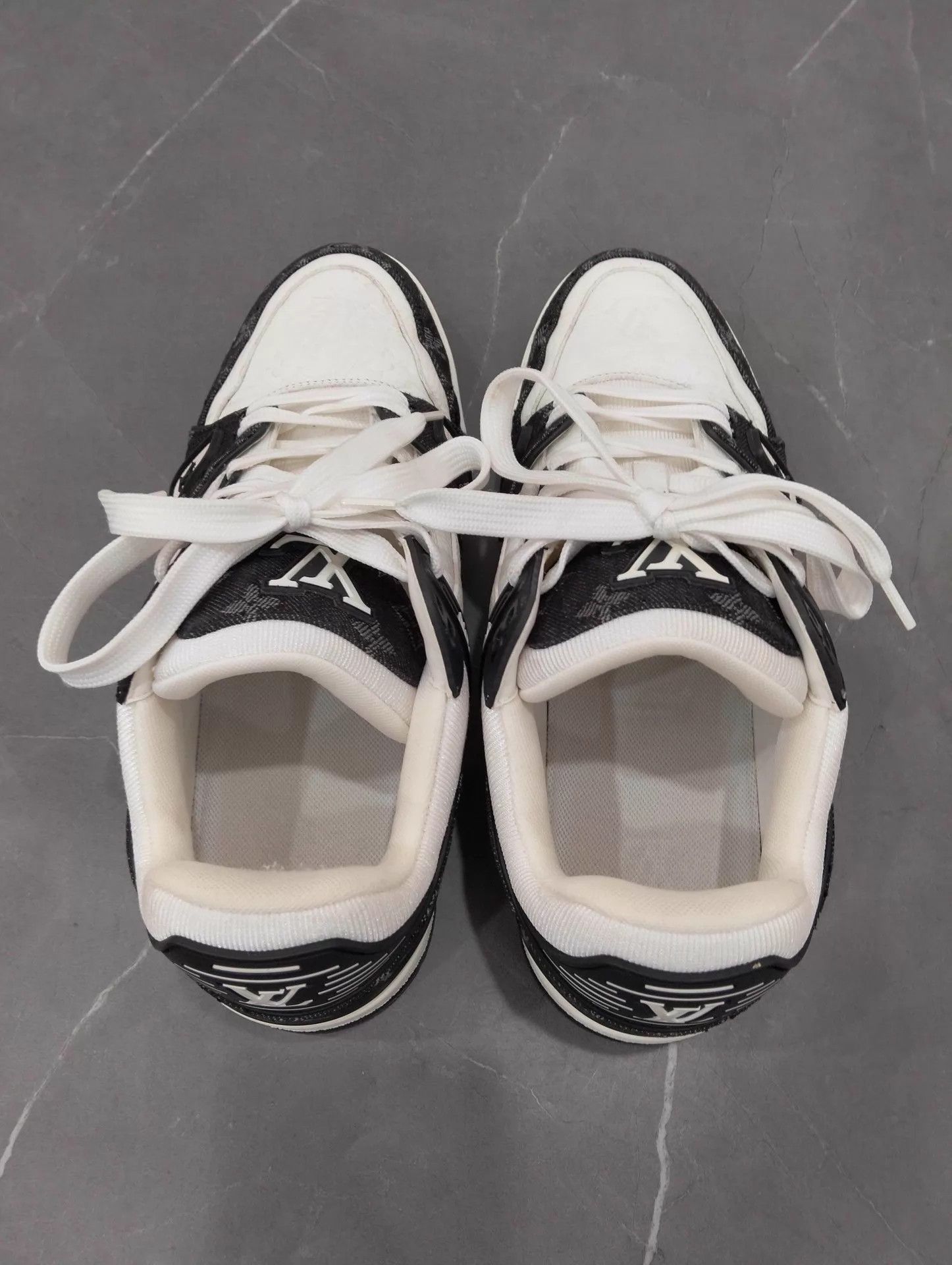 Louis Vuitton Louis Vuitton Trainer Panda Men's 41.5 Size US 8.5 / EU 41-42 - 7 Thumbnail