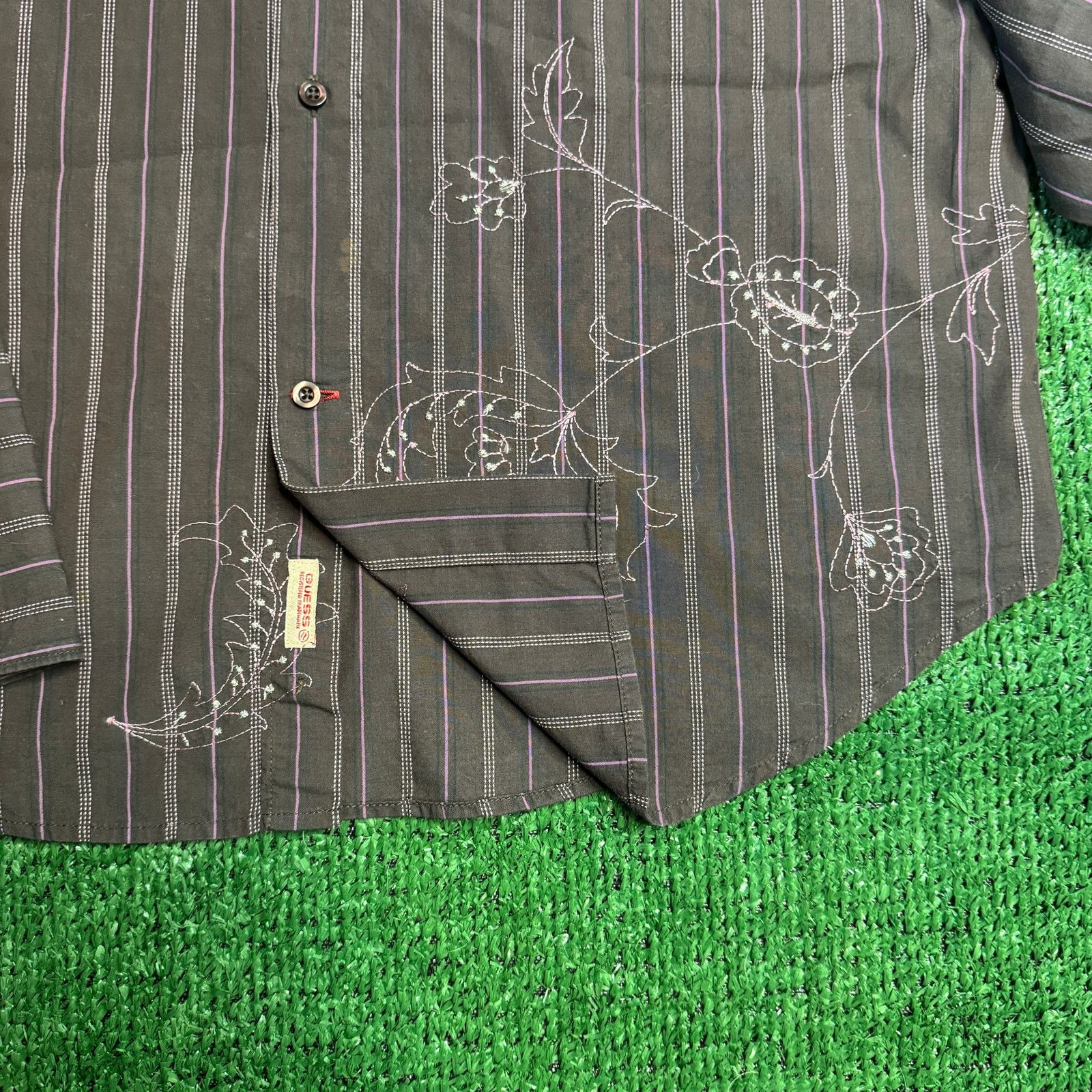 Guess Y2K Guess by Marciano Embroidered Pinstripe Shirt – L Size US L / EU 52-54 / 3 - 3 Thumbnail