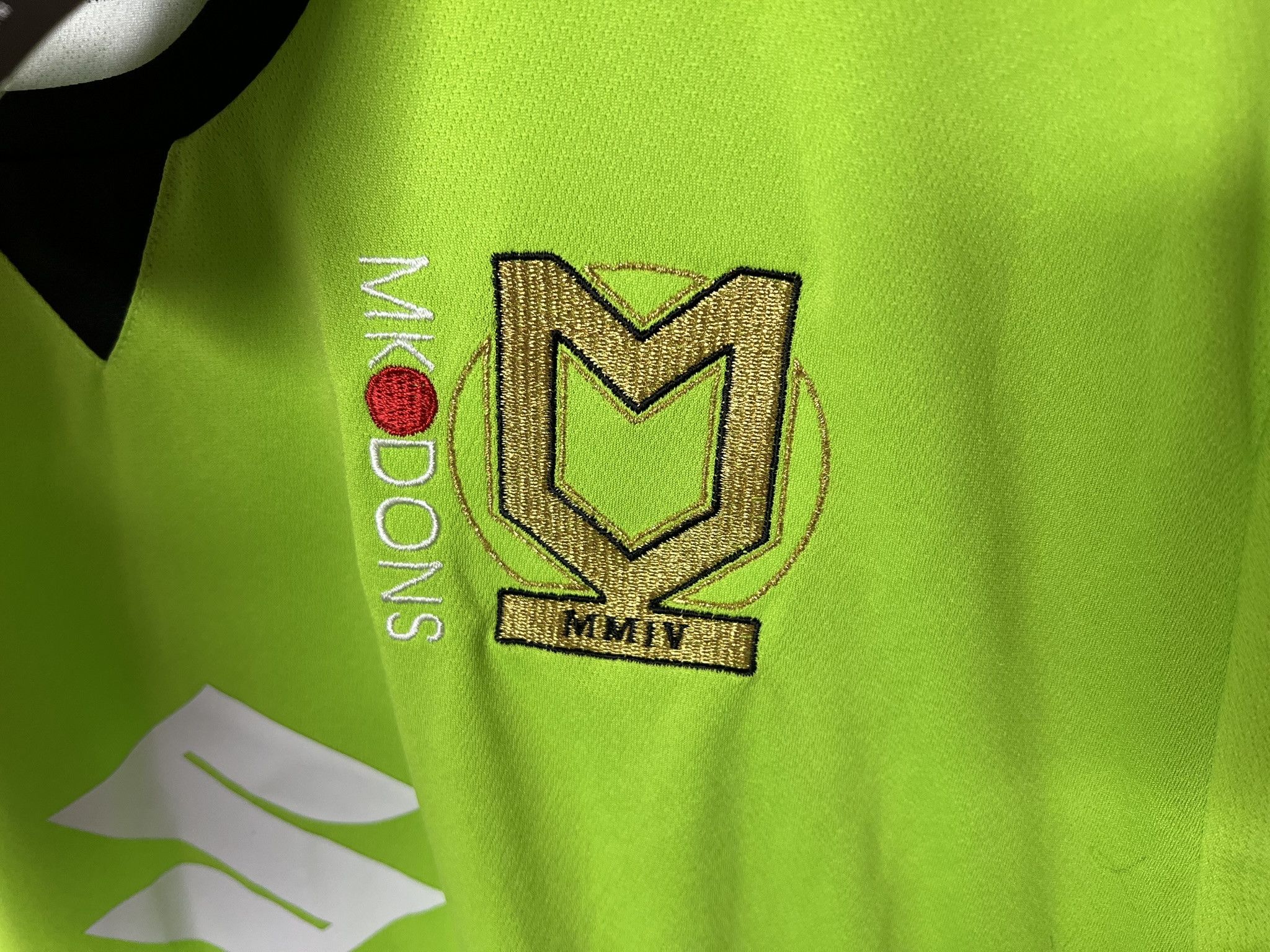 Errea MILTON KEYNES DONS 2018 FOOTBALL SOCCER SHIRT JERSEY ERREA Size US XL / EU 56 / 4 - 4 Thumbnail