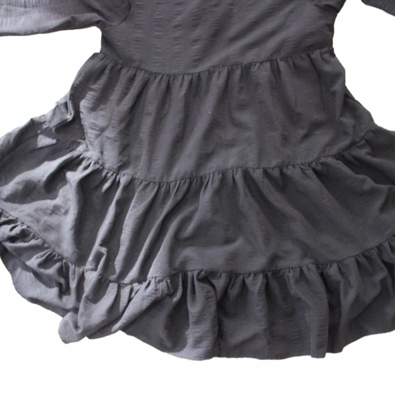 Other Casual Women's Black Tiered Ruffle Shift Day Dress Sz Small Size S / US 4 / IT 40 - 2 Thumbnail