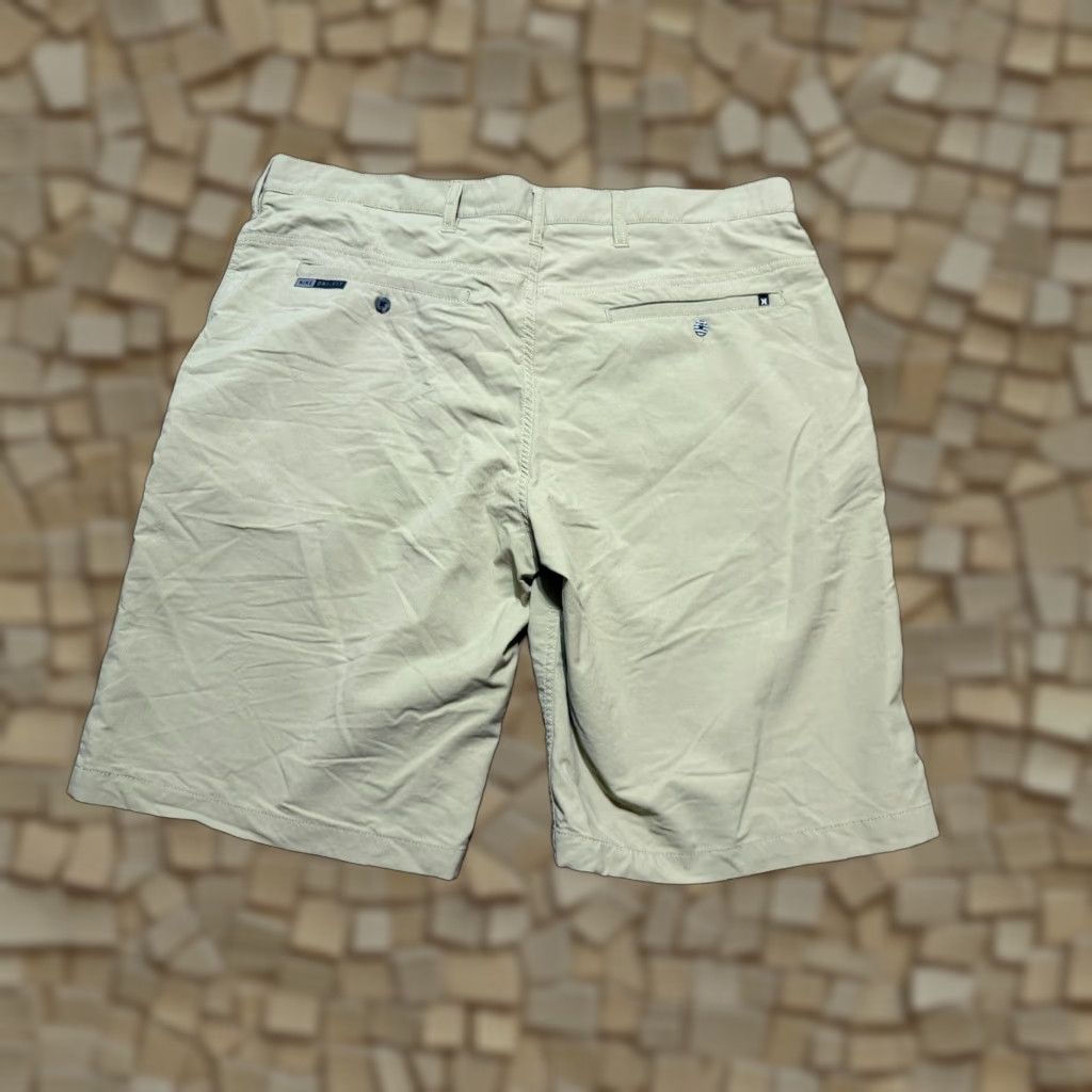 Hurley VINTAGE Hurley Shorts Men's Size 34 Brown Khaki Chino Flat Front Casual Nike? Size US 34 / EU 50 - 1 Thumbnail