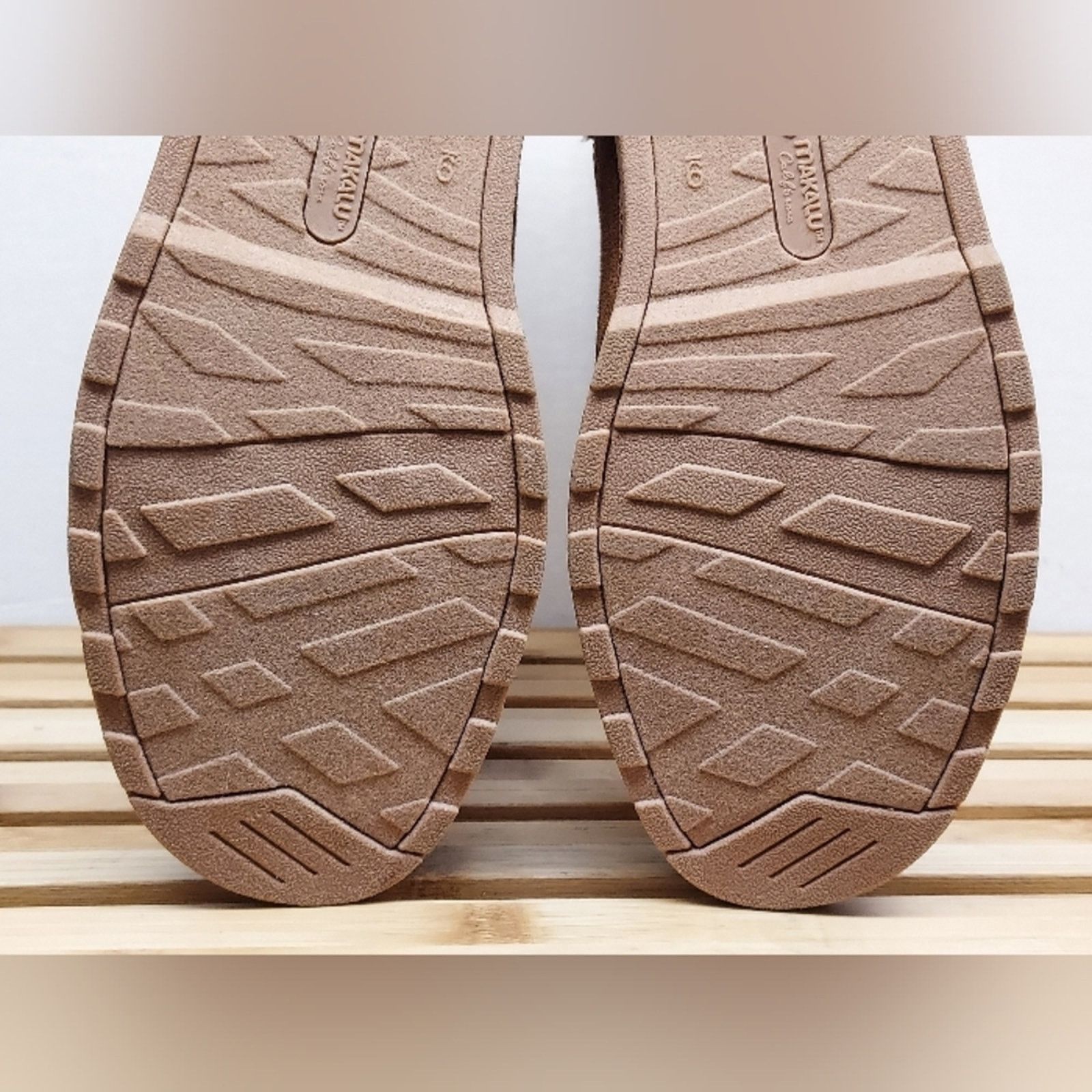 Ugg MAKALU Womens | Brown | Ani Faux Fur Lined Boots Size 9M Size US 9 / IT 39 - 10 Thumbnail
