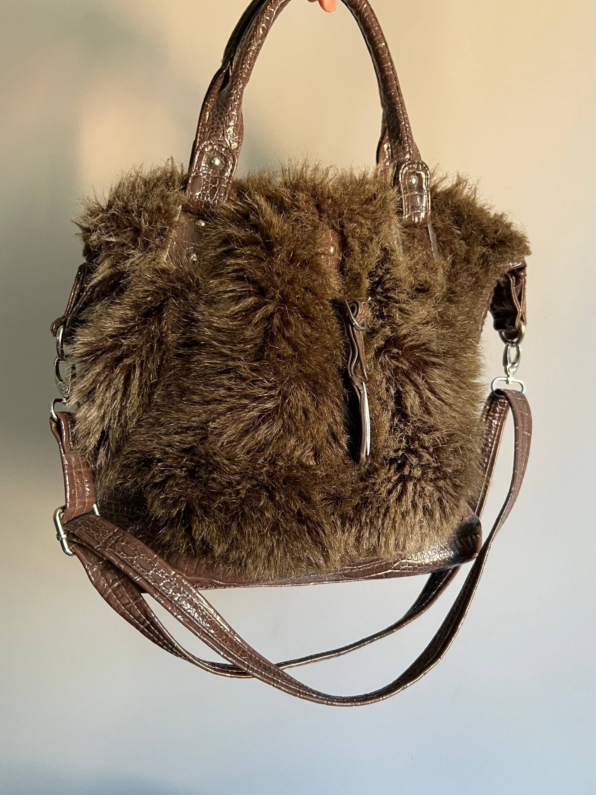 Vintage Vintage Fur Faux Shoulder Bag Y2K Avant Garde style Size ONE SIZE - 1 Thumbnail