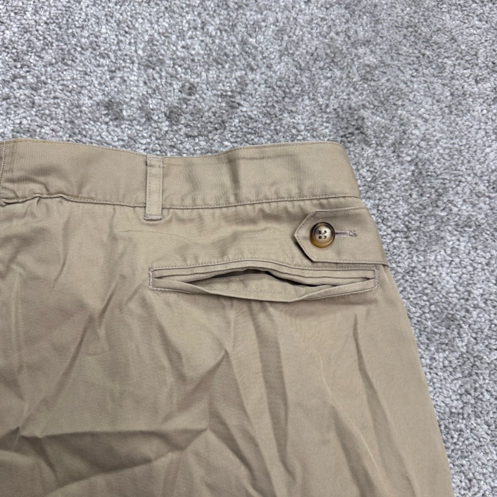 Oleg Cassini Oleg Cassini Classic Fit Khaki Chino Shorts Mens 38 Brown Cotton Blend Casual Size US 38 / EU 54 - 3 Thumbnail