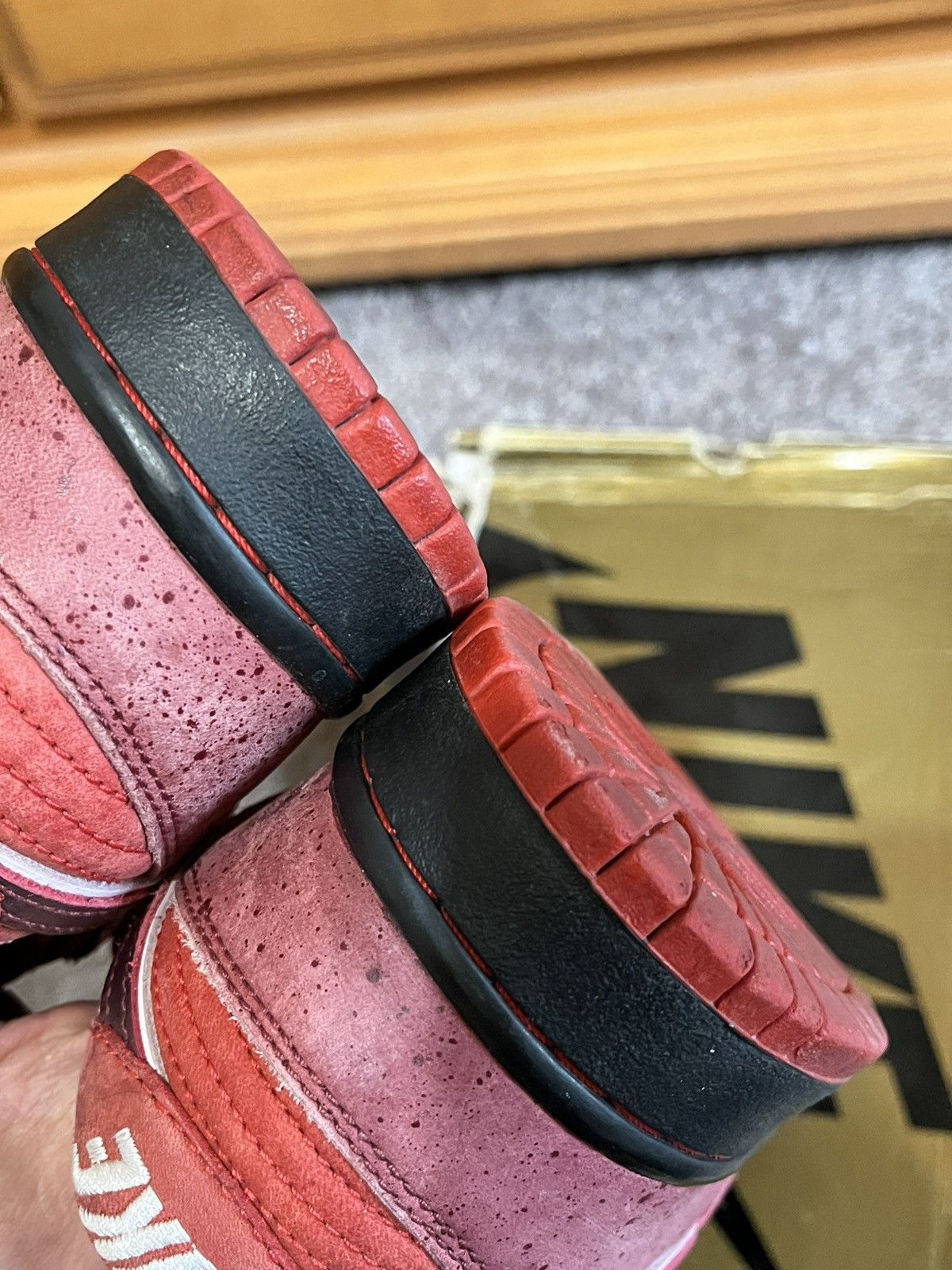 Nike SB Dunk Red Lobster size 9.5 Size US 9.5 / EU 42-43 - 12 Thumbnail