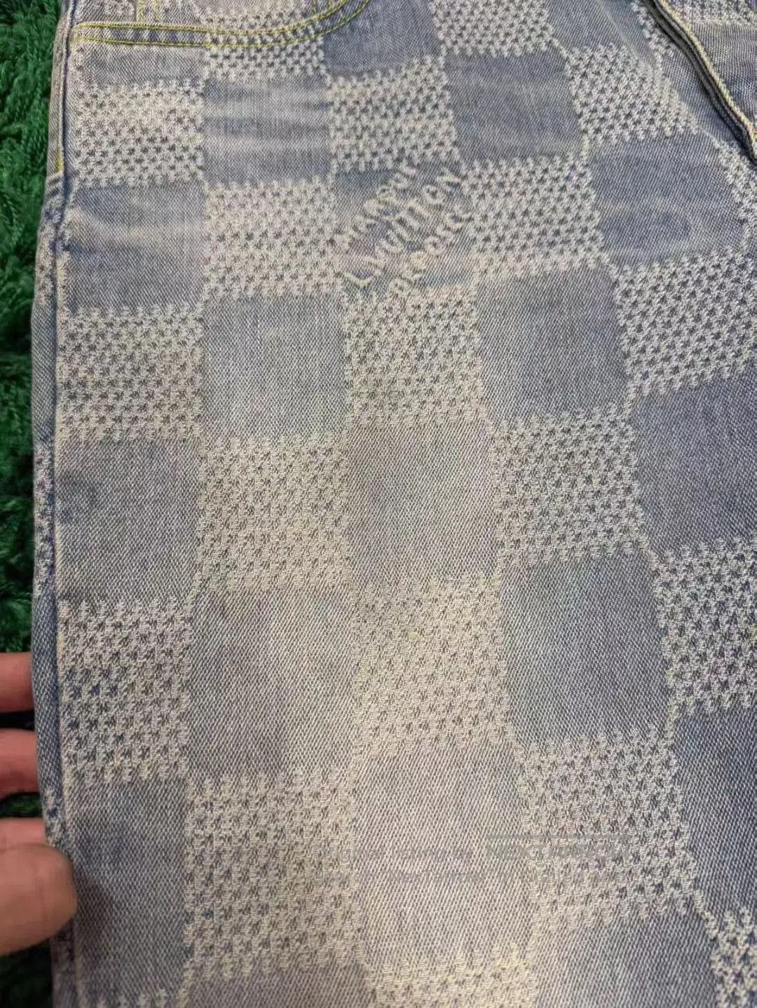 Louis Vuitton Louis Vuitton Checkered Logo Flared Jeans. Size US 34 / EU 50 - 8 Thumbnail