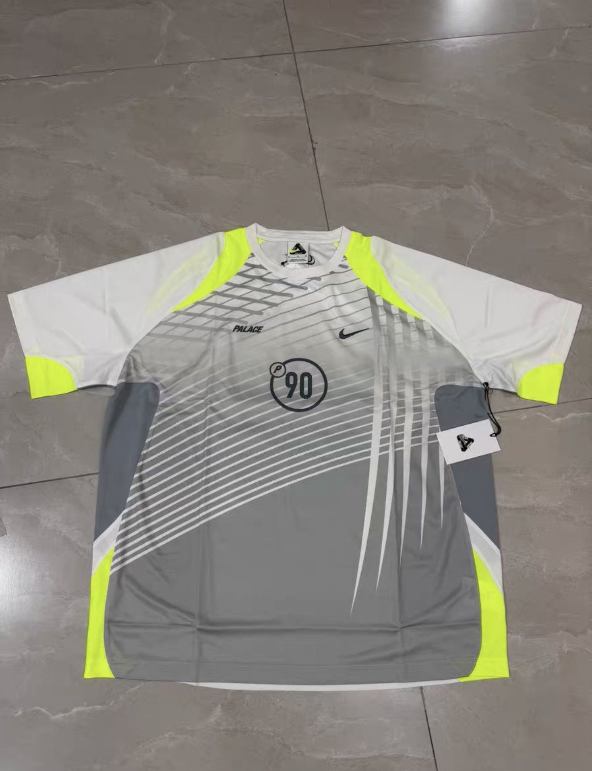 Palace PALACE x Nike FW25 TOTAL P90 JERSEY J34 Size US XL / EU 56 / 4 - 1 Thumbnail