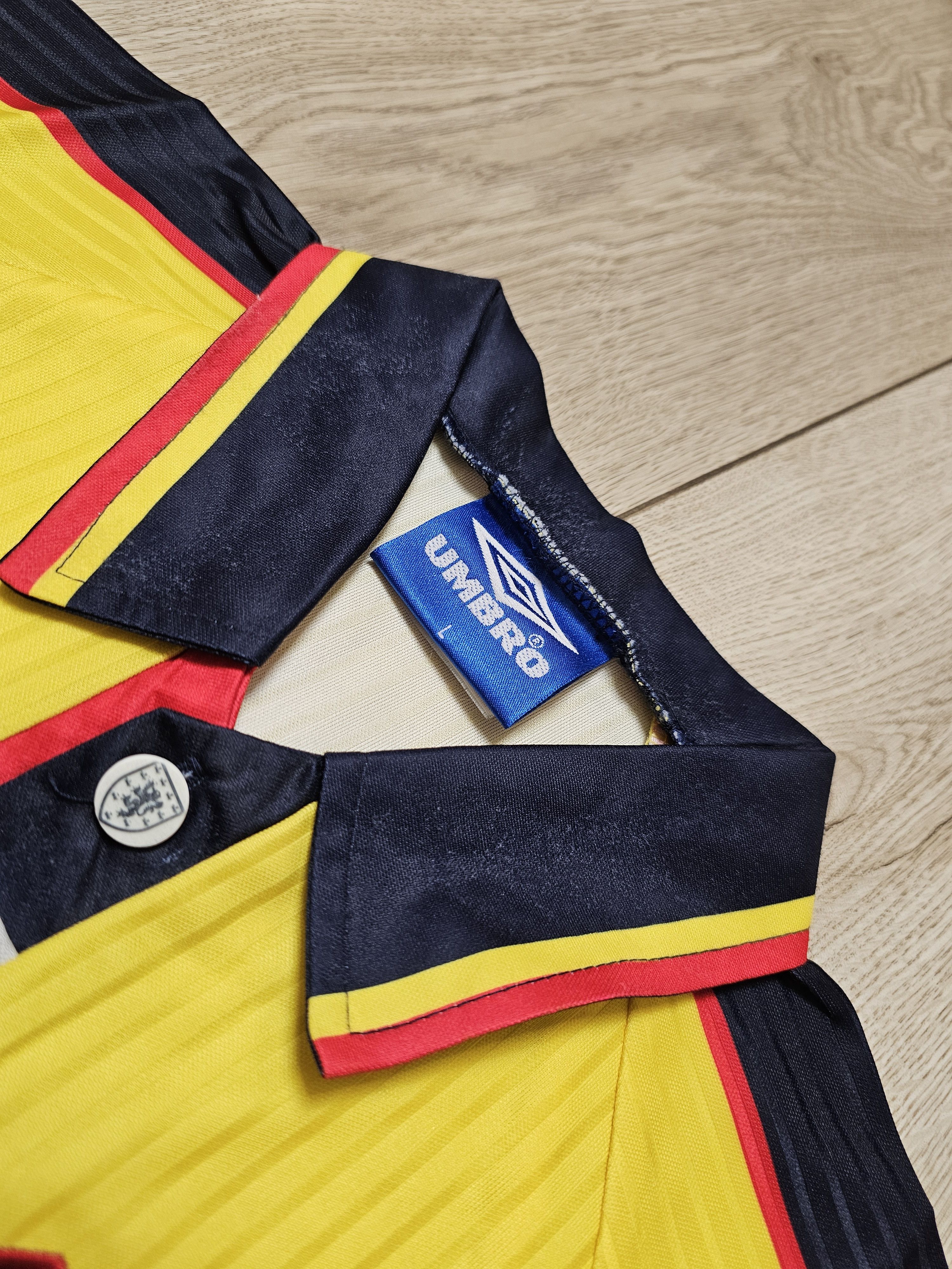 Umbro × Vintage SCOTLAND 1996 1998 AWAY FOOTBALL SHIRT SOCCER JERSEY Size US L / EU 52-54 / 3 - 5 Thumbnail