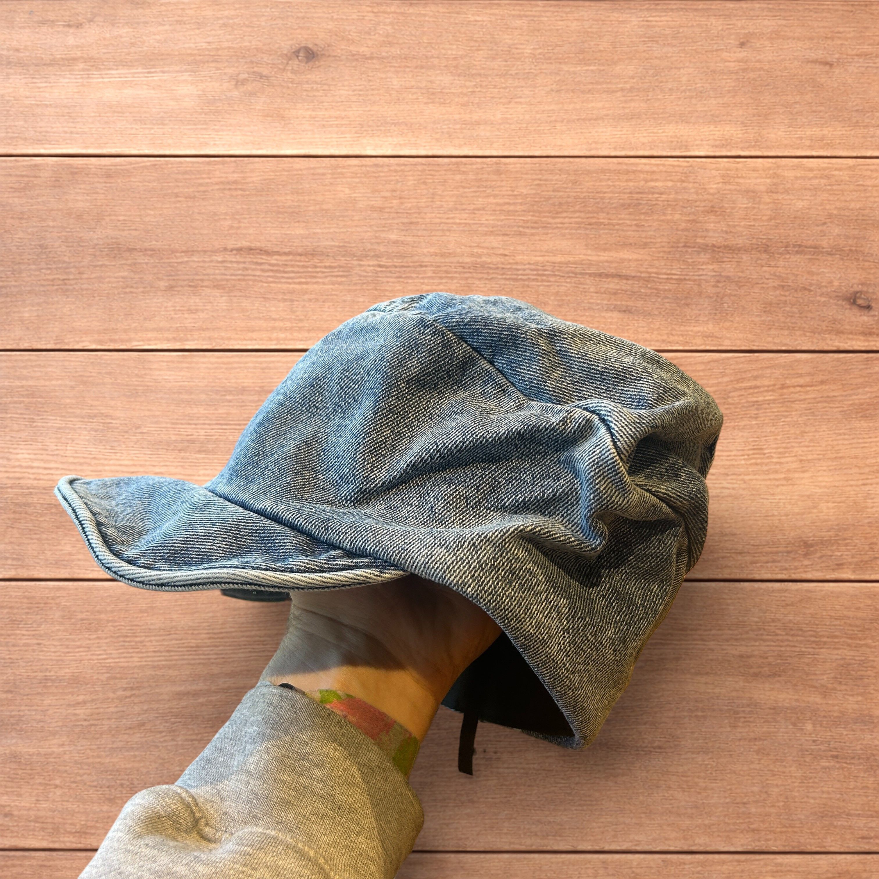 Japanese Brand Vintage style denim newsboy flat cap beret in mid blue. Size ONE SIZE - 6 Thumbnail