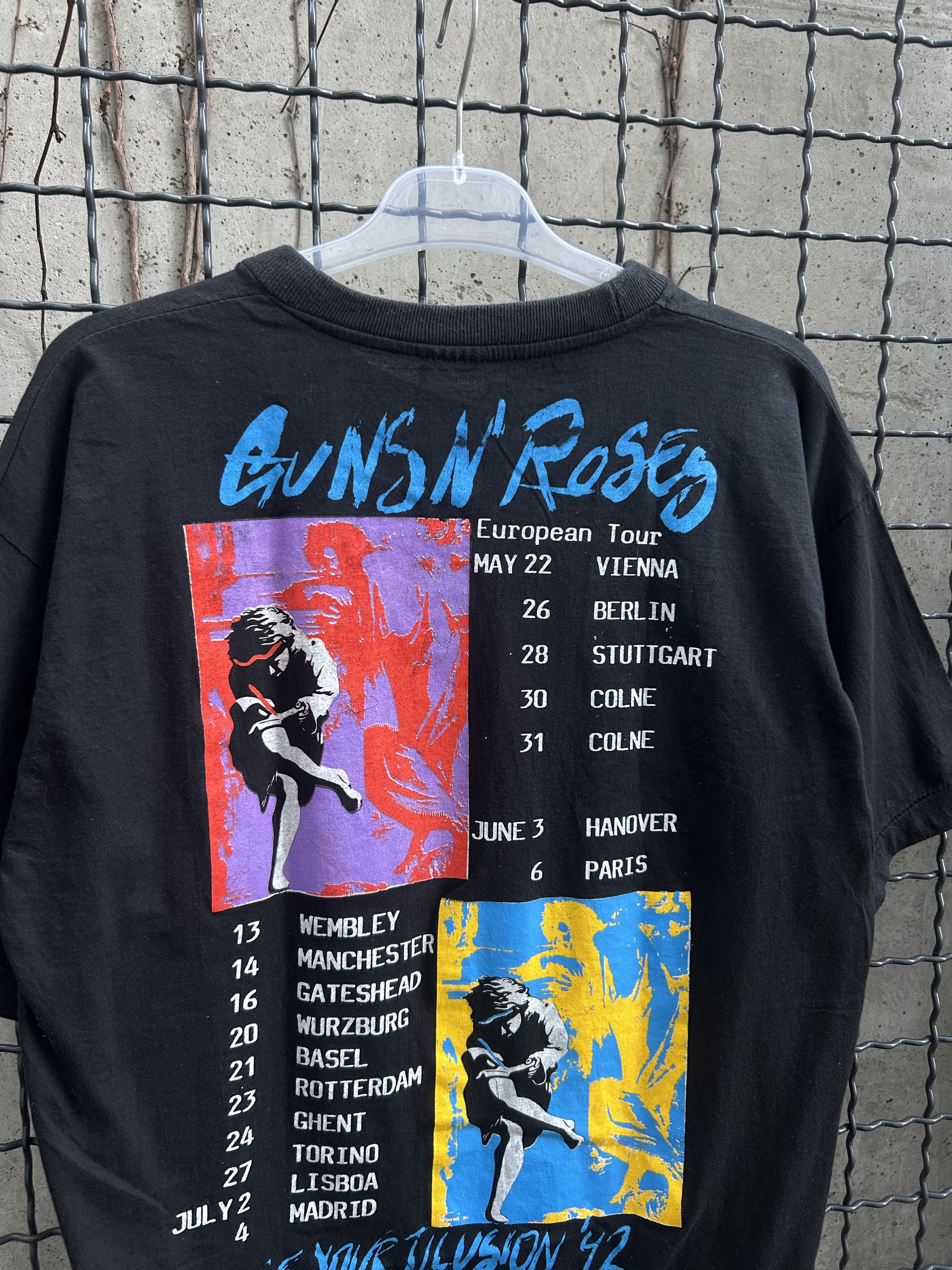 Band Tees Vintage 1992 Guns N Roses 1992 Rock Band Tour T-shirt Size US L / EU 52-54 / 3 - 8 Thumbnail
