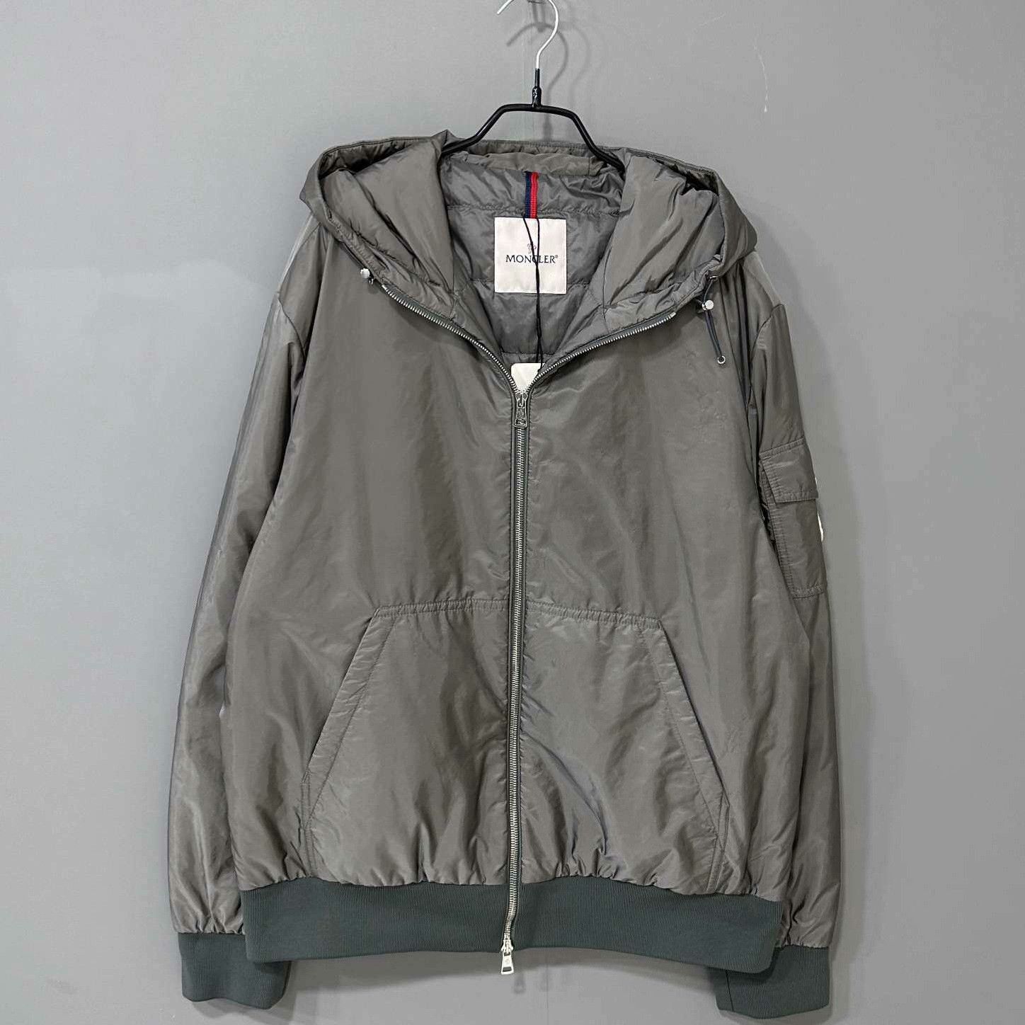 Moncler Moncler Down Heavy Coat m Men Size US M / EU 48-50 / 2 - 1 Thumbnail