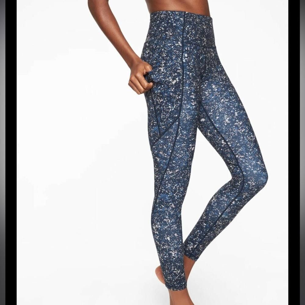 Designer Athleta Sandstone Pocket Salutation Tight Powervita Small Size 28" / US 6 / IT 42 - 2 Thumbnail