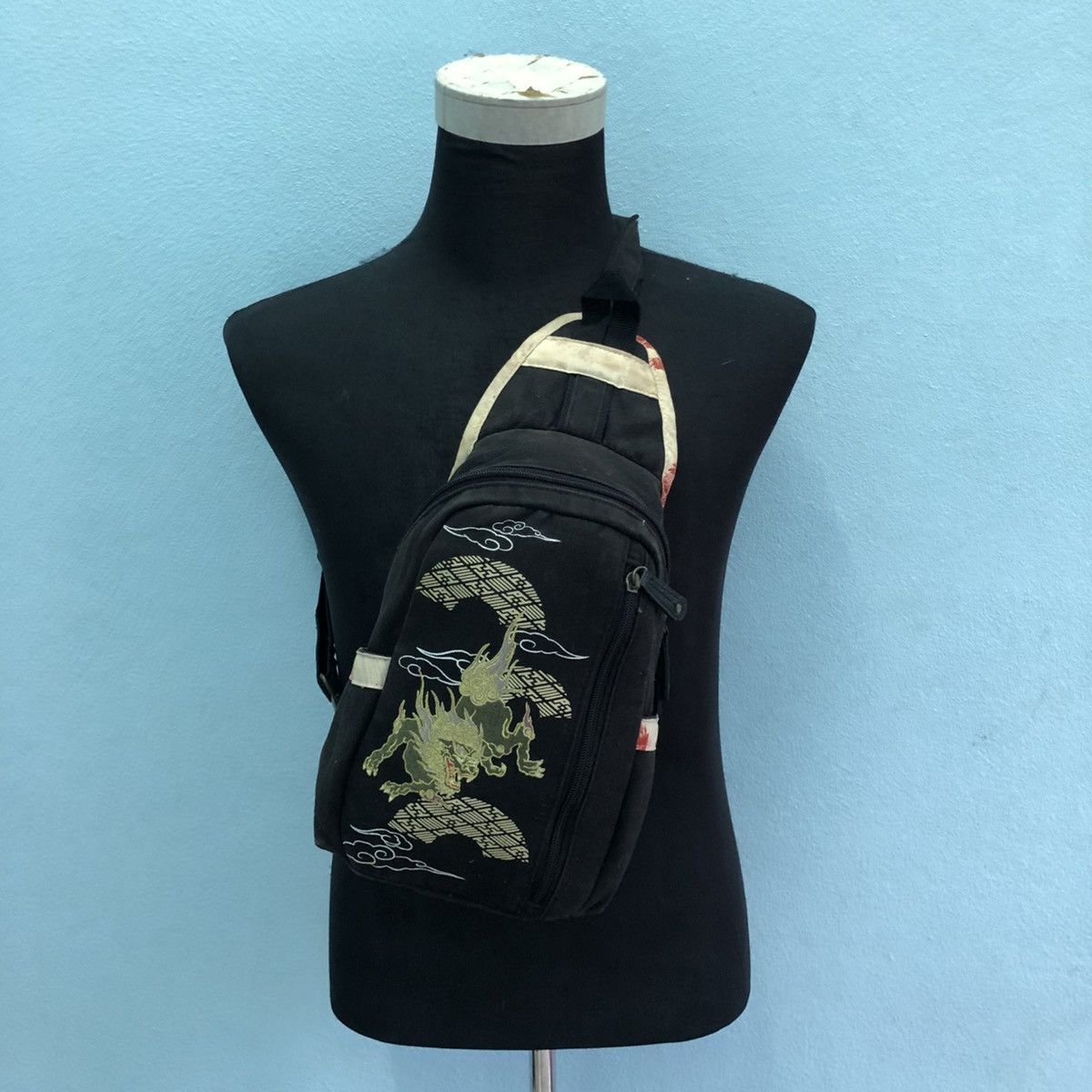 Japanese Brand SUKAJAN DRAGON CROSSBODY BAG Size ONE SIZE - 12 Thumbnail