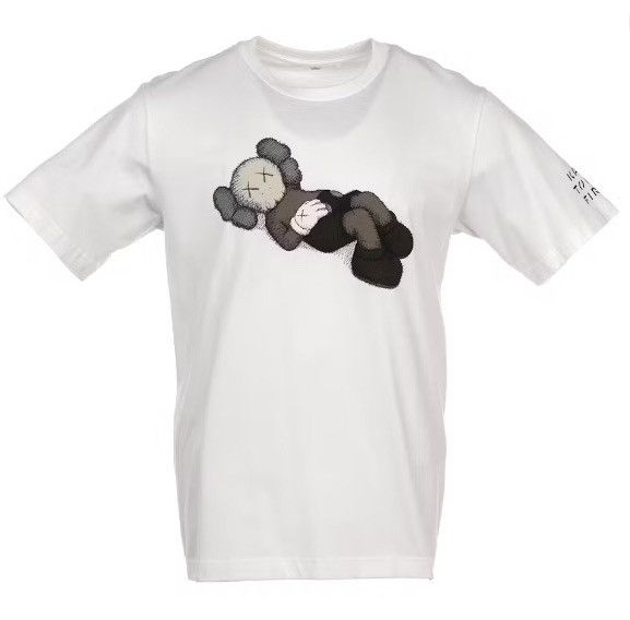 Kaws × Uniqlo Tokyo First Tee Size US XXL / EU 58 / 5 - 1 Thumbnail