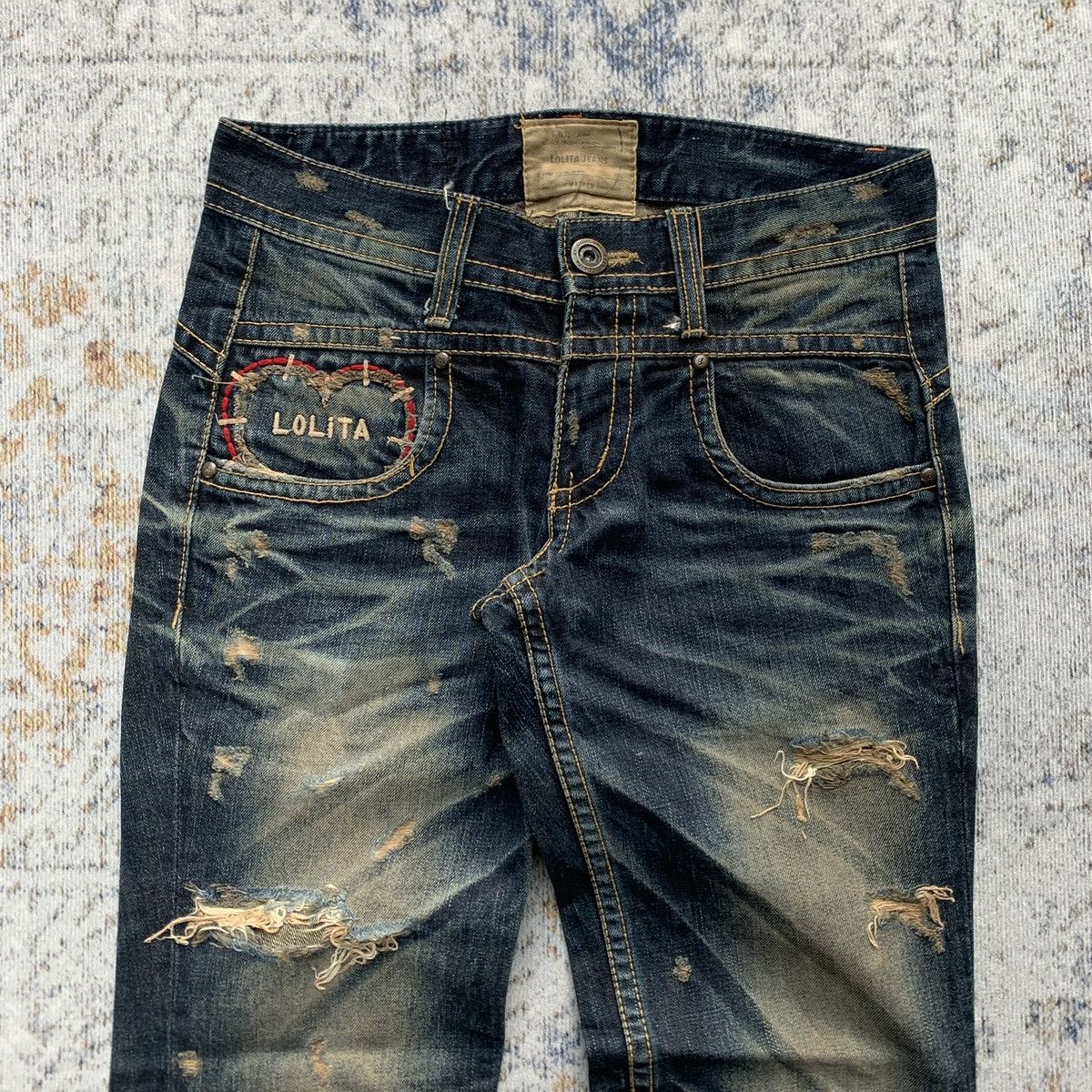 Japanese Brand Rare 2000s Lolita Mudwash Japanese Distressed Jeans Size US 30 / EU 46 - 2 Thumbnail