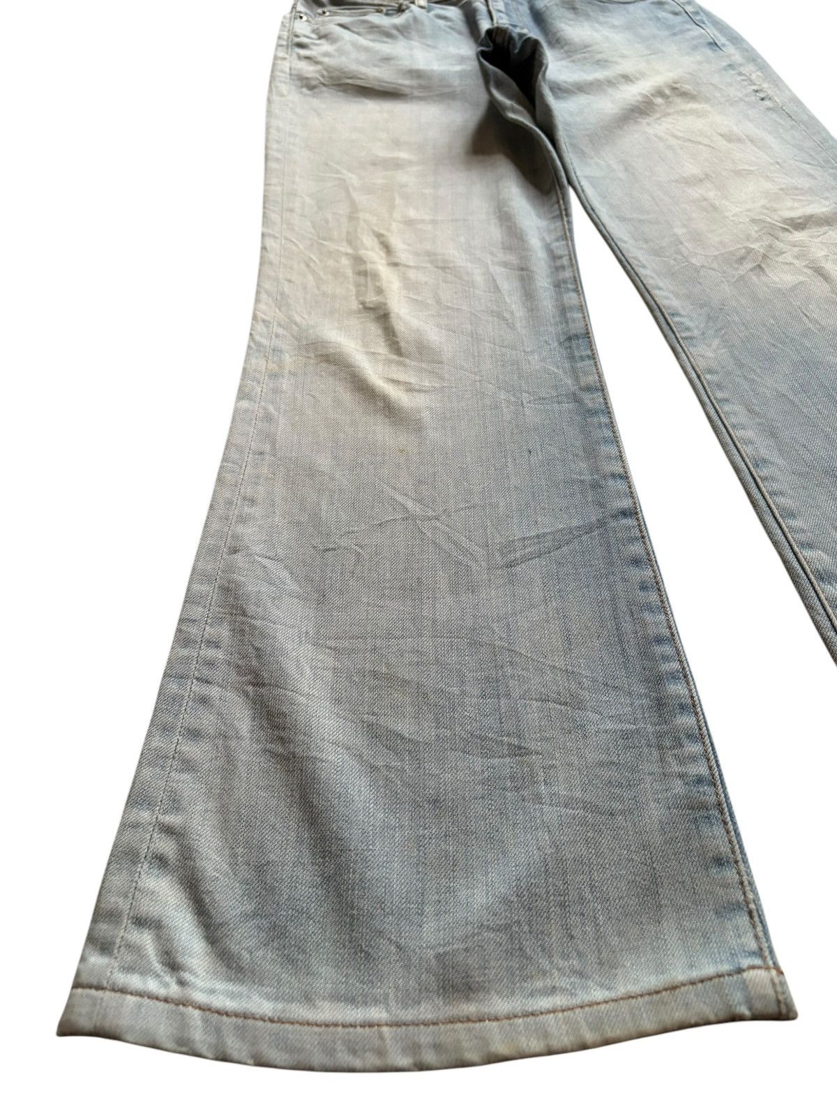 Japanese Brand × Marni × Uniqlo Vintage Japanese Uniqlo Stone Wash Patched Flare Jeans Size 28" / US 6 / IT 42 - 6 Thumbnail