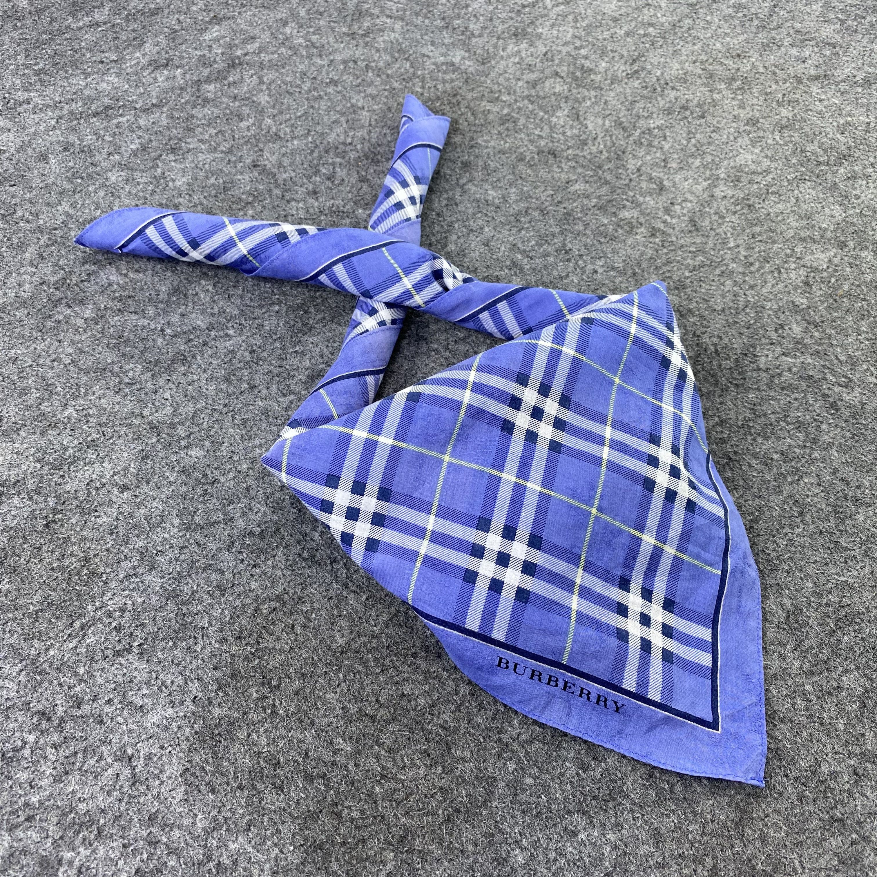 Burberry Burberry Handkerchief / Bandana / Neckerchief-B934 Size ONE SIZE - 1 Thumbnail