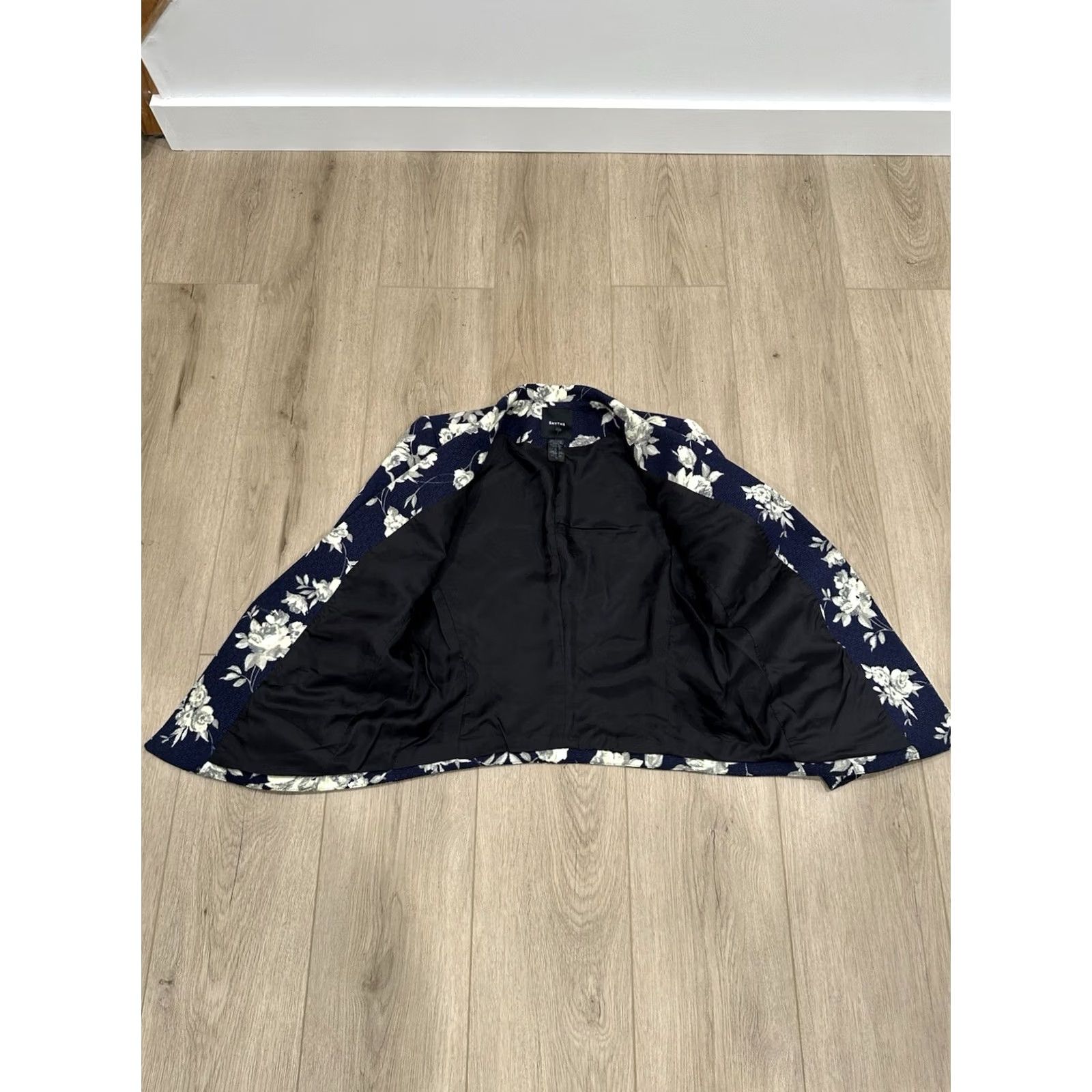 SMYTHE Smythe Blazer Shirt? No — Smythe Blazer Floral Blue 10 Long Sleeve Buttoned Short Jacket Women Vintage? Size L / US 10 / IT 46 - 6 Thumbnail