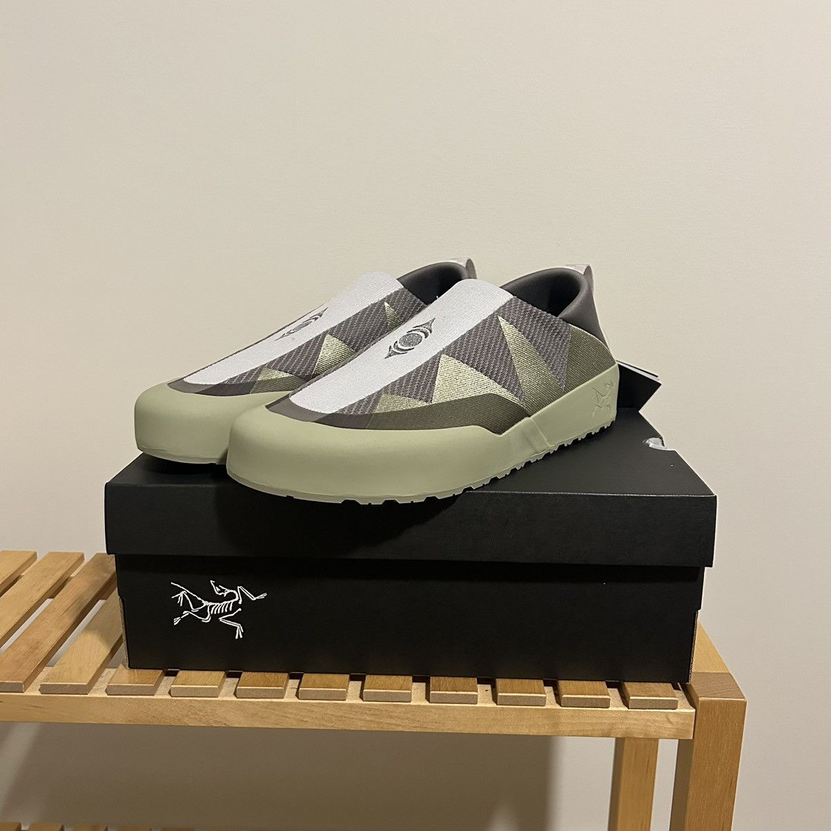 Arc'teryx Arc'teryx Walk Gently Kragg Shoe Slip-on | Grailed