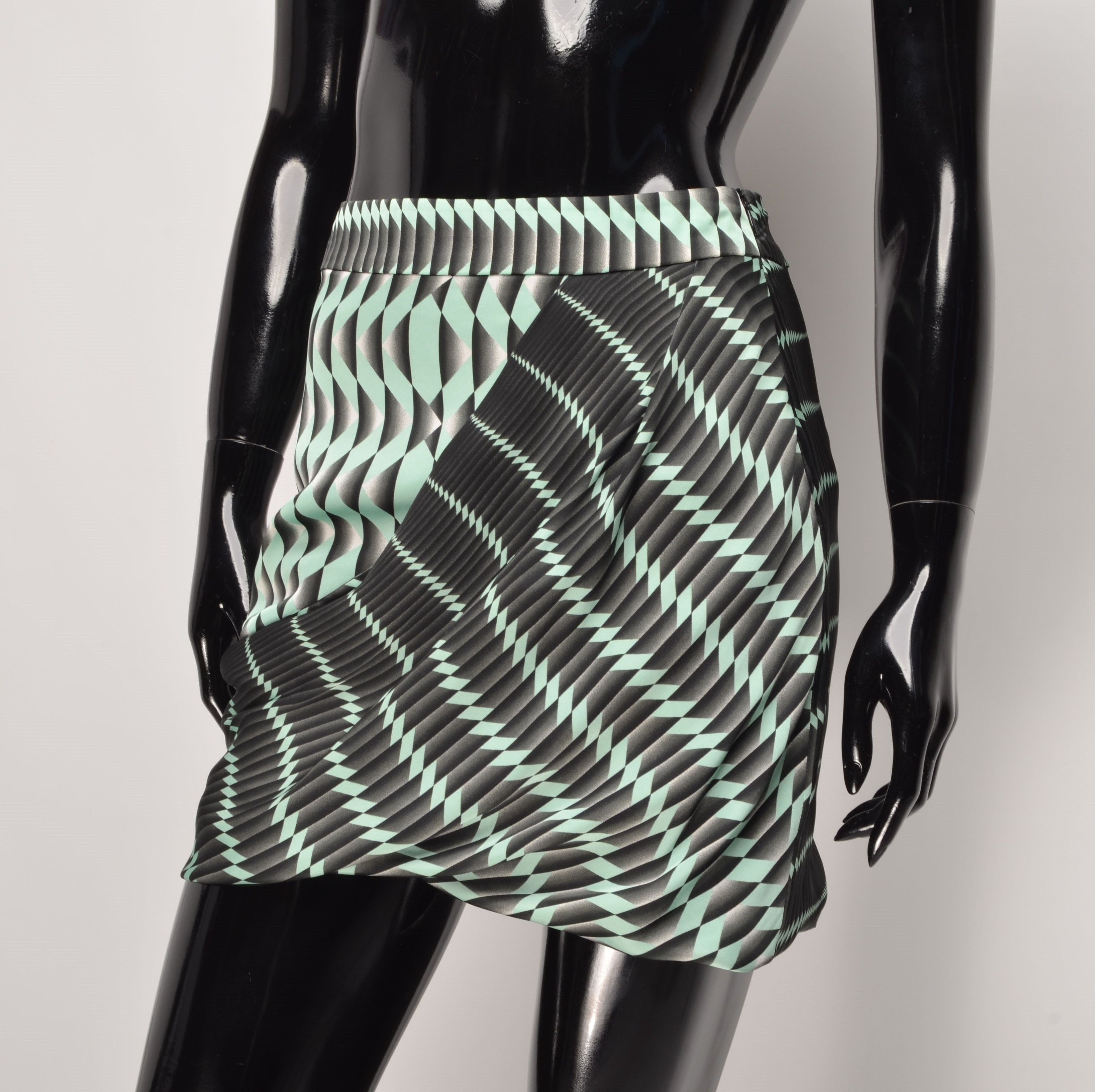 Pinko PINKO Printed Mini Skirt Size 26" / US 2 / IT 38 - 2 Thumbnail