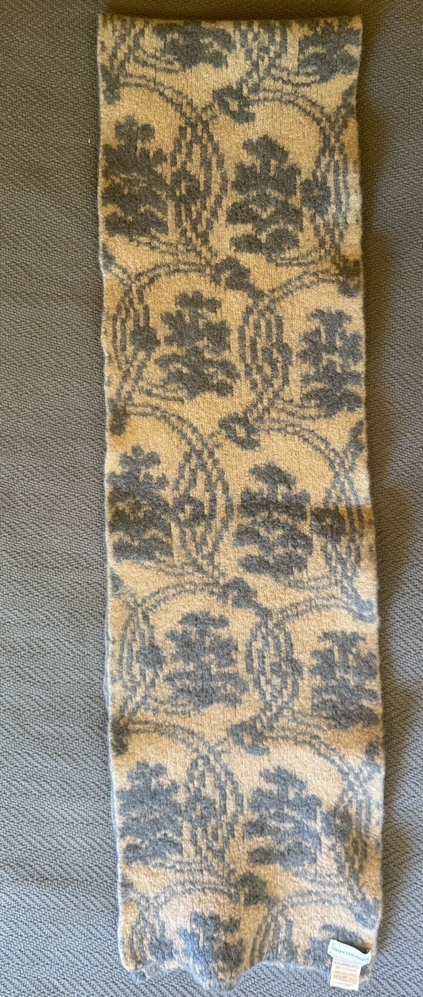Dries Van Noten Wool and cashmere large format Baroque print scarf Size ONE SIZE - 3 Thumbnail