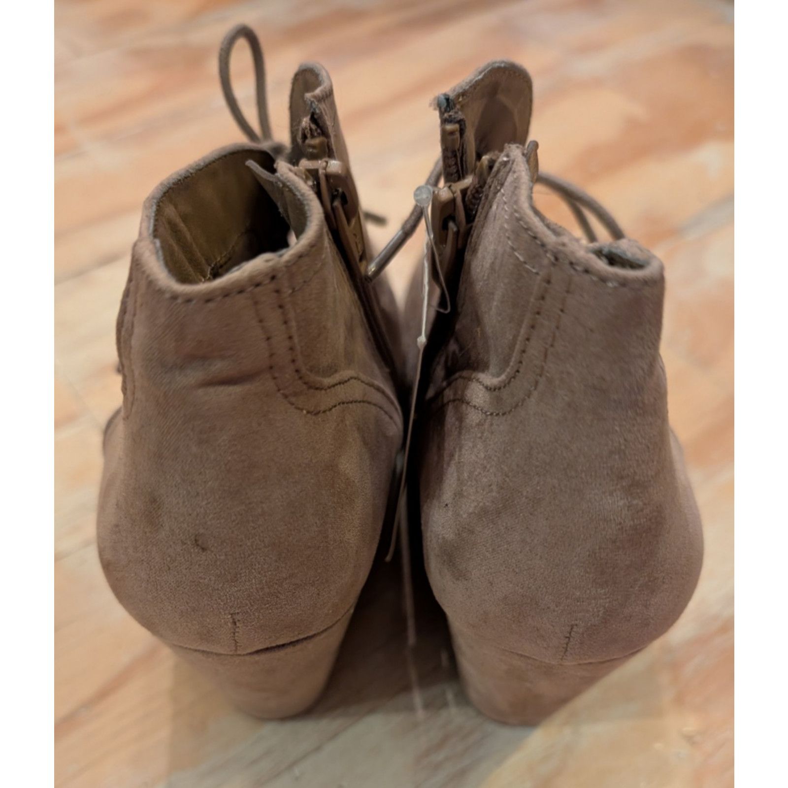 The Unbranded Brand Universal Thread Microsuede Bessie Bootie Size 8 NWT Lace up Size US 8 / IT 38 - 4 Thumbnail