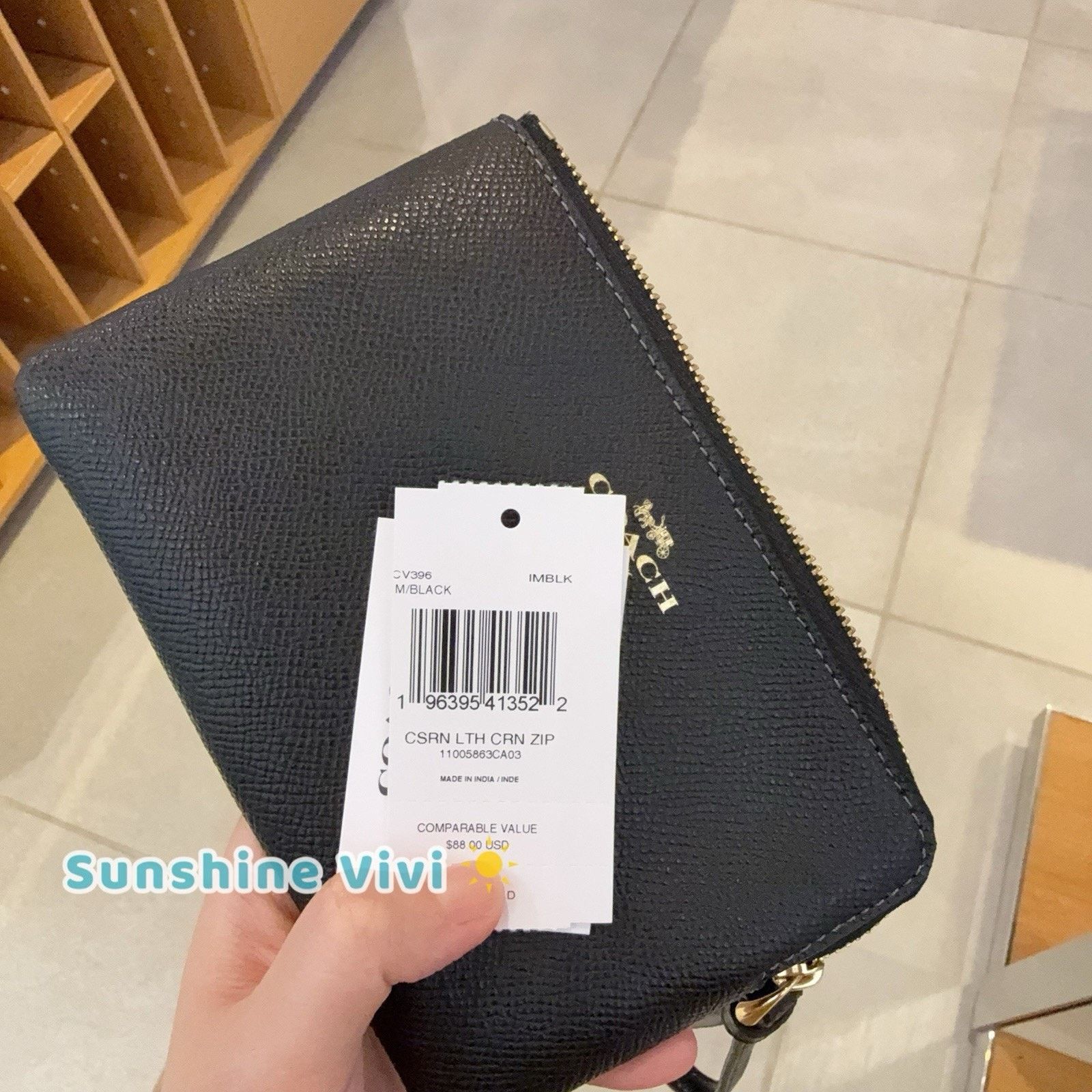 Coach NWT Coach Corner Zip Wristlet CV396 Leather BLACK Size ONE SIZE - 5 Thumbnail