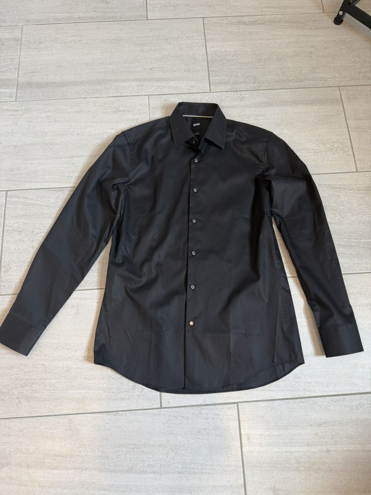 Hugo Boss Hugo boss shirt in size medium! Size US M / EU 48-50 / 2 - 1 Thumbnail