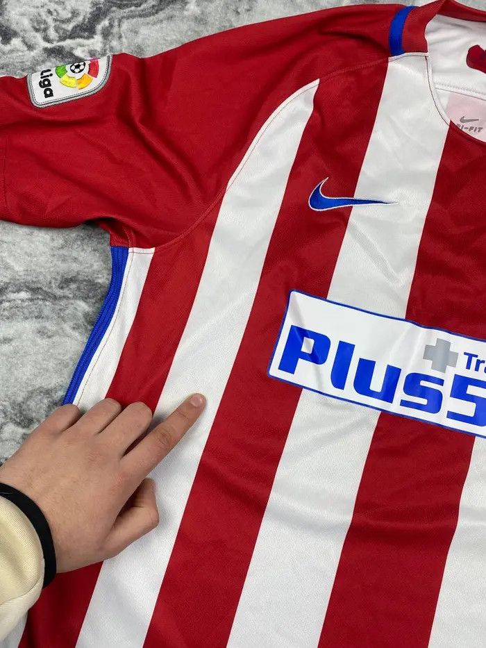 Nike Nike Atletico Madrid 2016 2017 Home Football Shirt Soccer Size US L / EU 52-54 / 3 - 5 Thumbnail