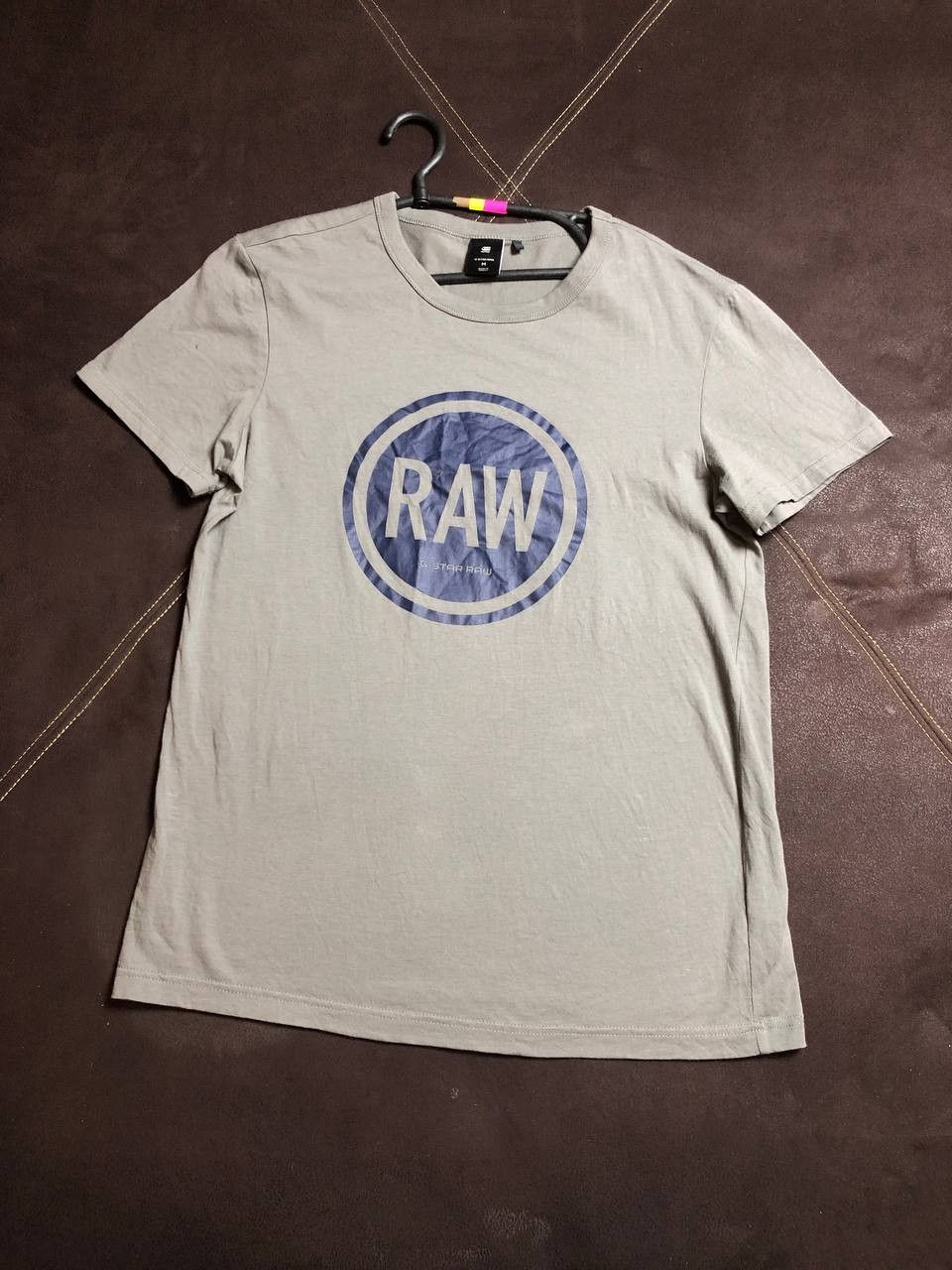 G-Star G-Star Raw Badge Artwork T-Shirt in grey "RAW" graphic logo Size US M / EU 48-50 / 2 - 1 Thumbnail