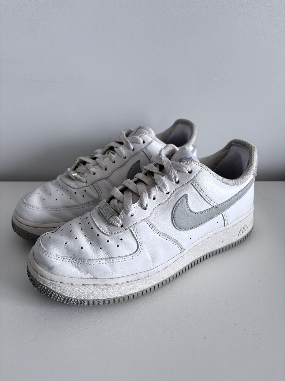 Nike Nike Air Force 1 Low white grey leather women's size 38.5 Size US 8.5 / IT 38.5 - 1 Thumbnail