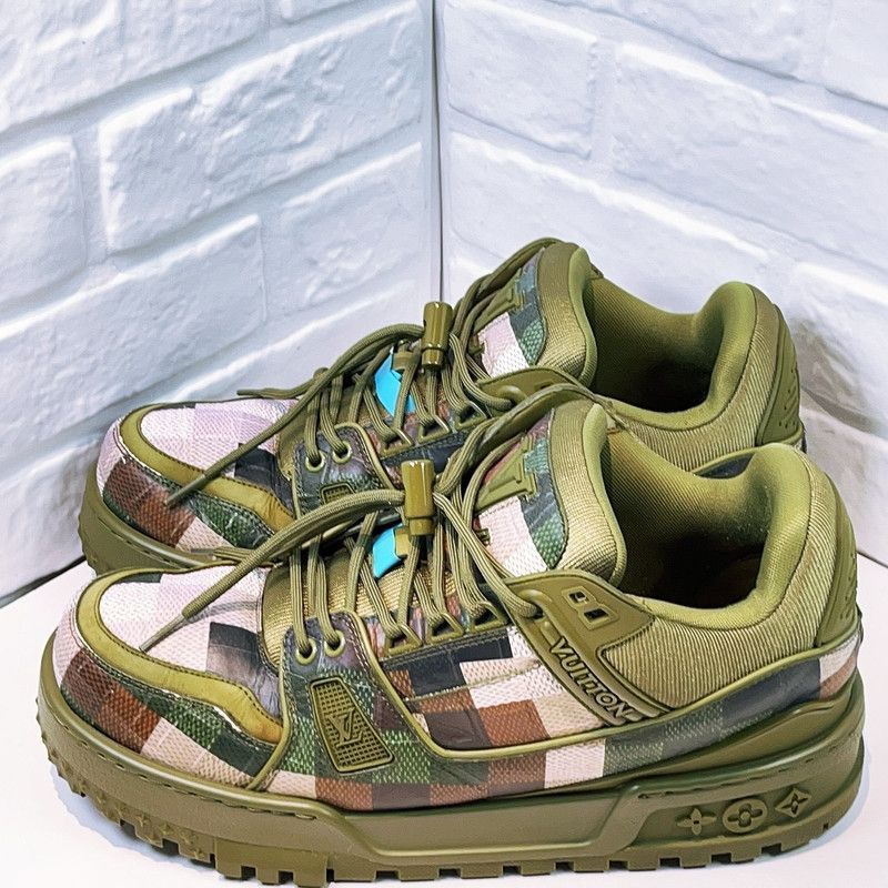 Louis Vuitton Louis Vuitton Trainer Maxi Leather Sneakers for Men -2508 Size US 9.5 / EU 42-43 - 1 Thumbnail
