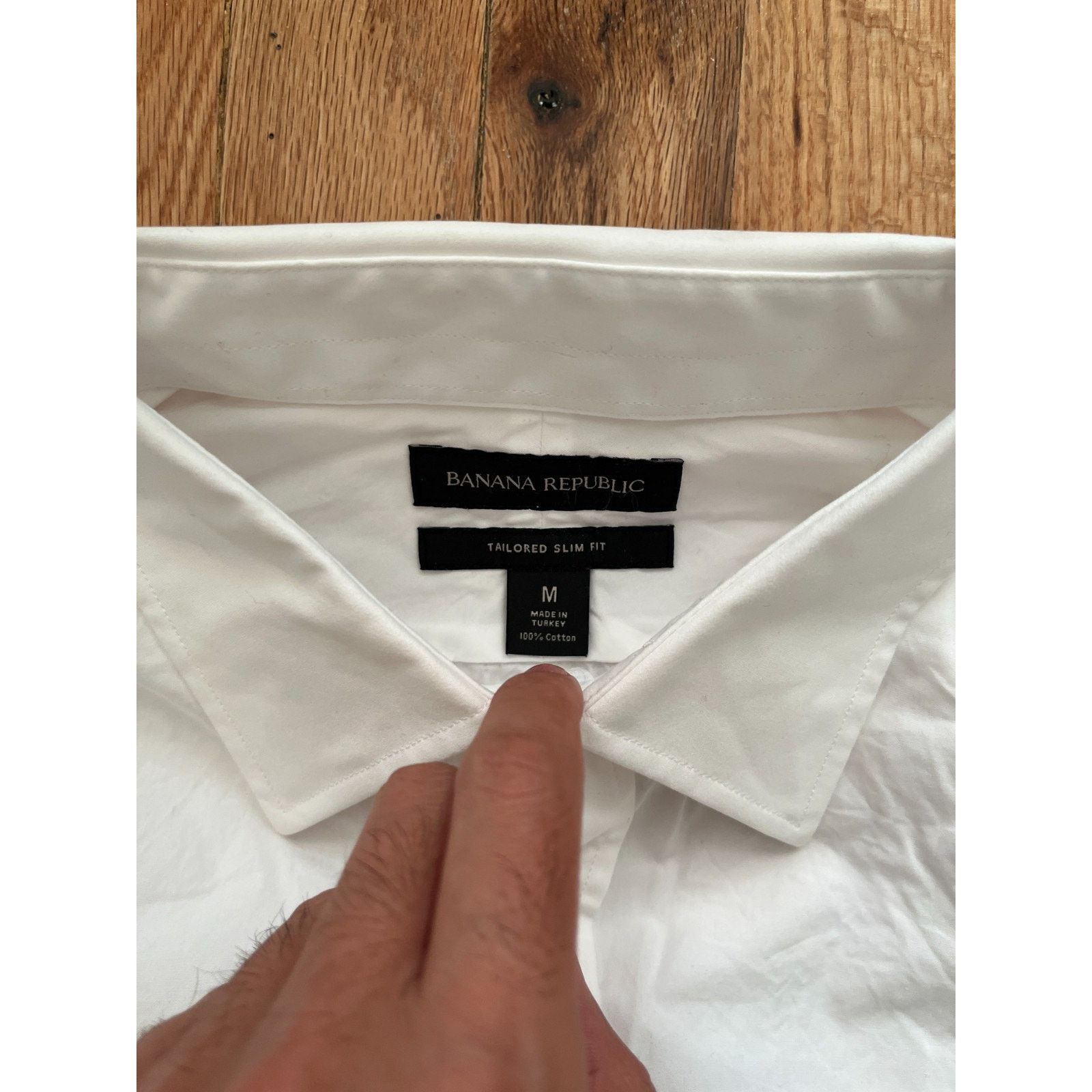 Banana Republic Men's Banana Republic white dress shirt, size medium Size US M / EU 48-50 / 2 - 2 Thumbnail