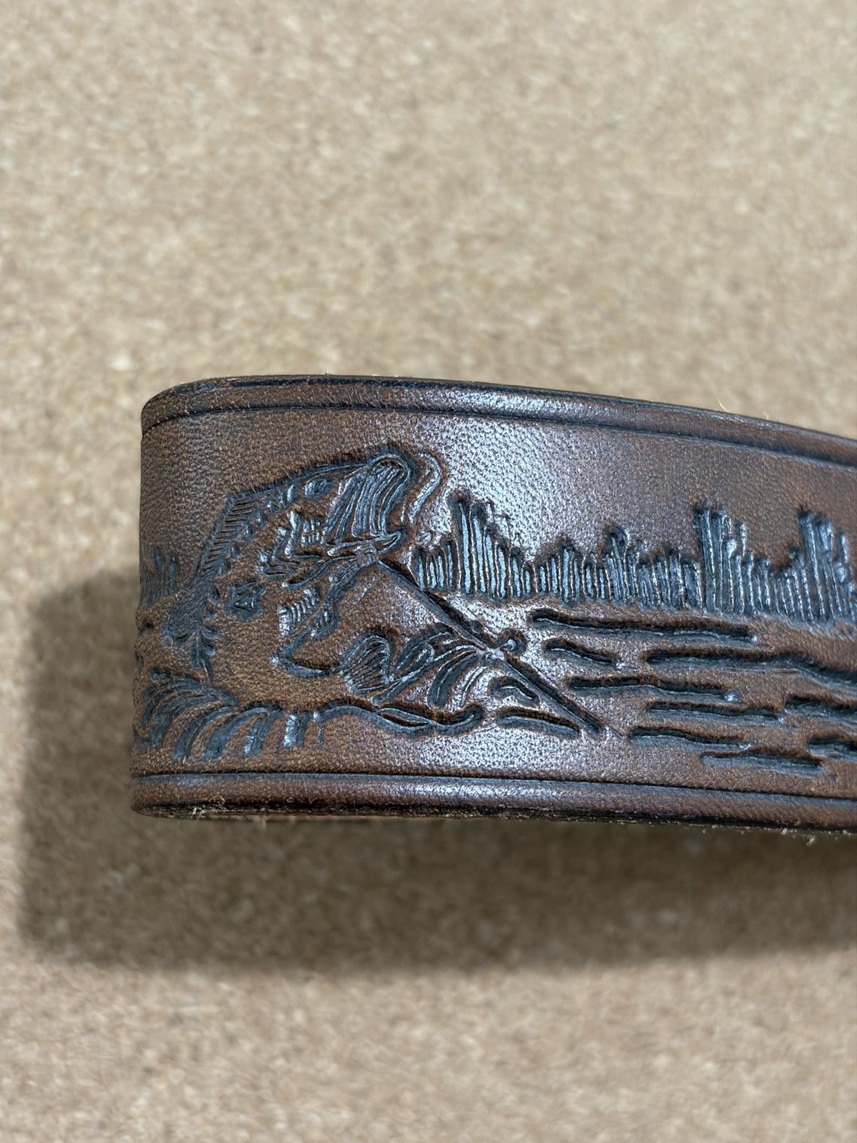 Bass Pro Shops Leather Belt Embossed Fishing Western Outdoor Casual Buckle Size 32 - 4 Thumbnail