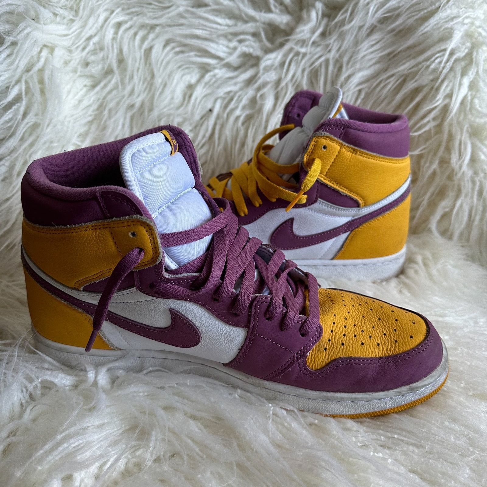 Nike Men's Nike Air Jordan 1 Retro High OG Size 12 Brotherhood Size US 12 / EU 45 - 2 Thumbnail