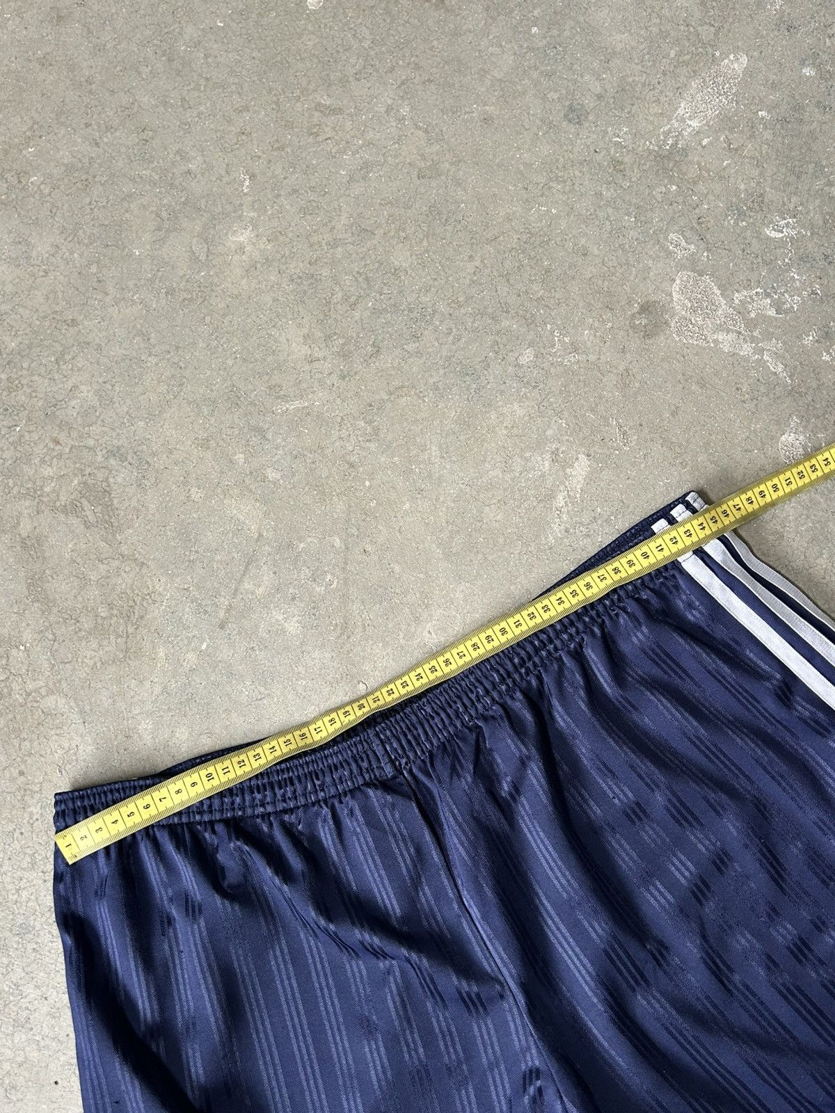 Adidas Vintage 80s/90s Adidas Shadow Stripe Shorts South Africa Size US 34 / EU 50 - 9 Thumbnail