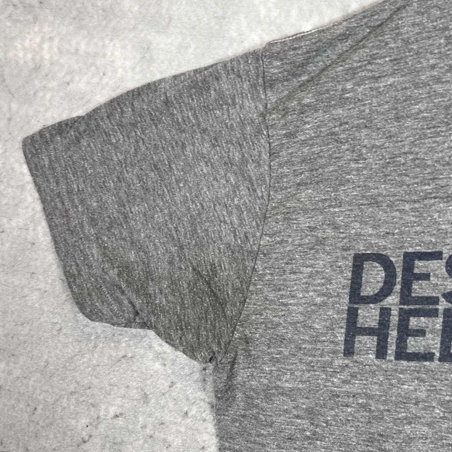 Vintage VINTAGE Raygun T-Shirt Mens Adult Large Gray USA Made Shirt Crew Neck Short Sleeve Cotton Blend Graphic Print USA Theme 90s? Size US L / EU 52-54 / 3 - 3 Thumbnail