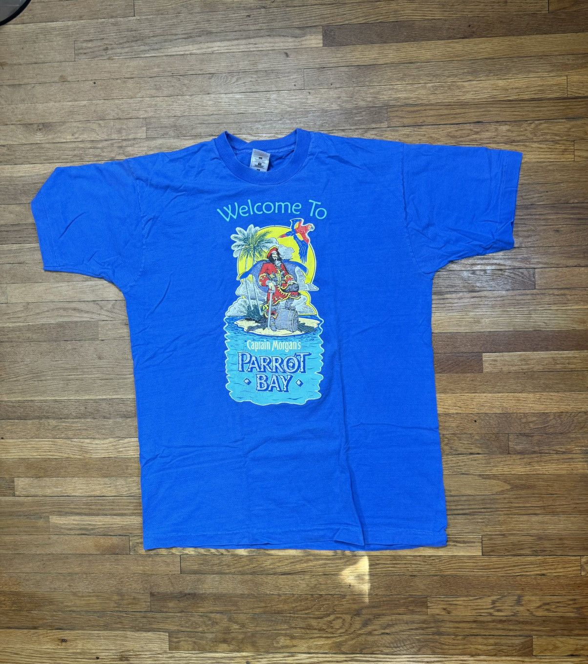 Vintage Vintage Captain Morgan Parrot Bay Shirt Size US XL / EU 56 / 4 - 1 Thumbnail
