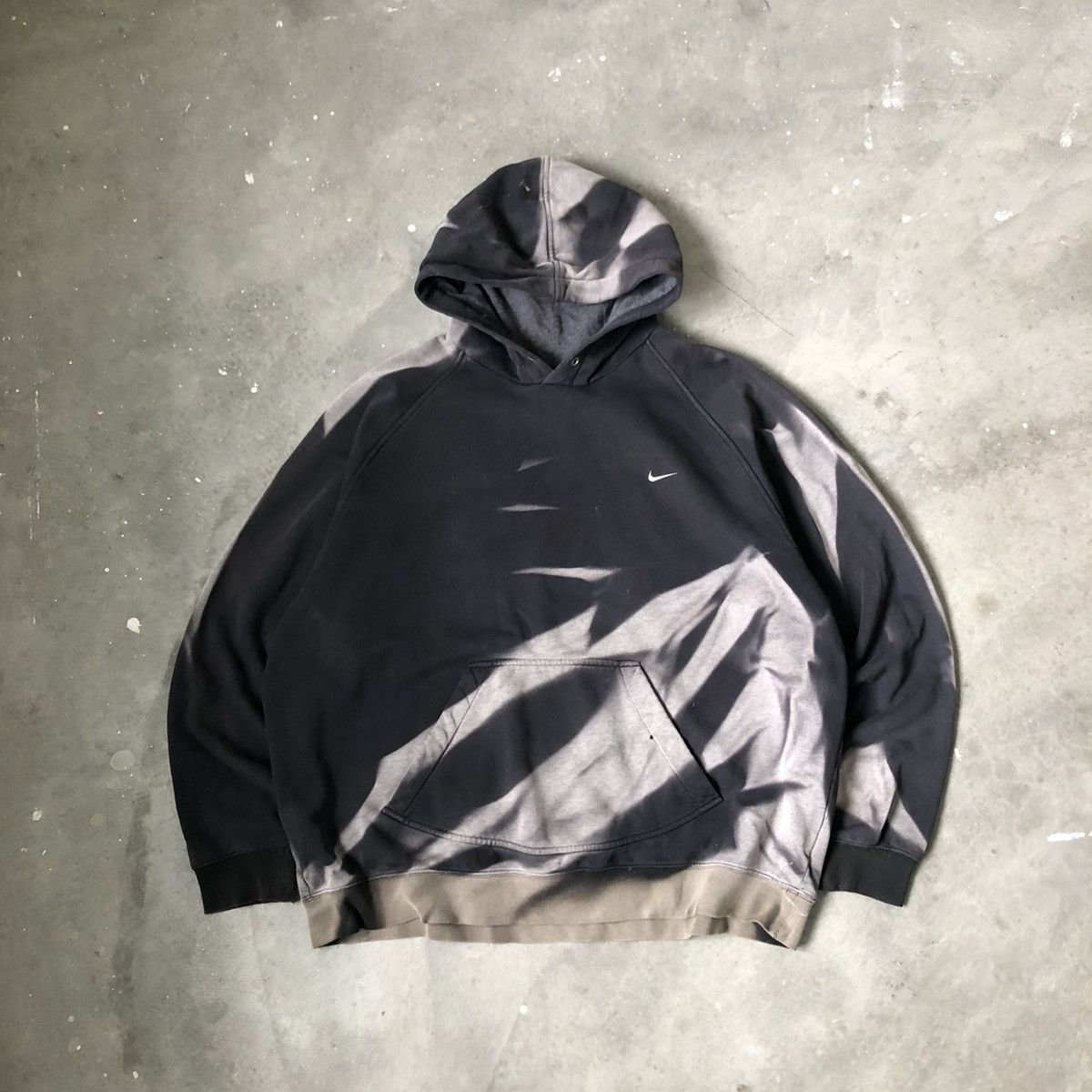 00s Nike Vintage Mini Swoosh Hoodie 🍒