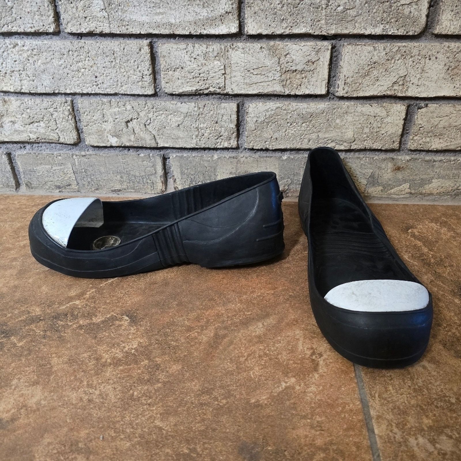 Other Black Composite Cap | OSHA TOES | Safety Overshoe Size US 6.5 / EU 39-40 - 2 Thumbnail