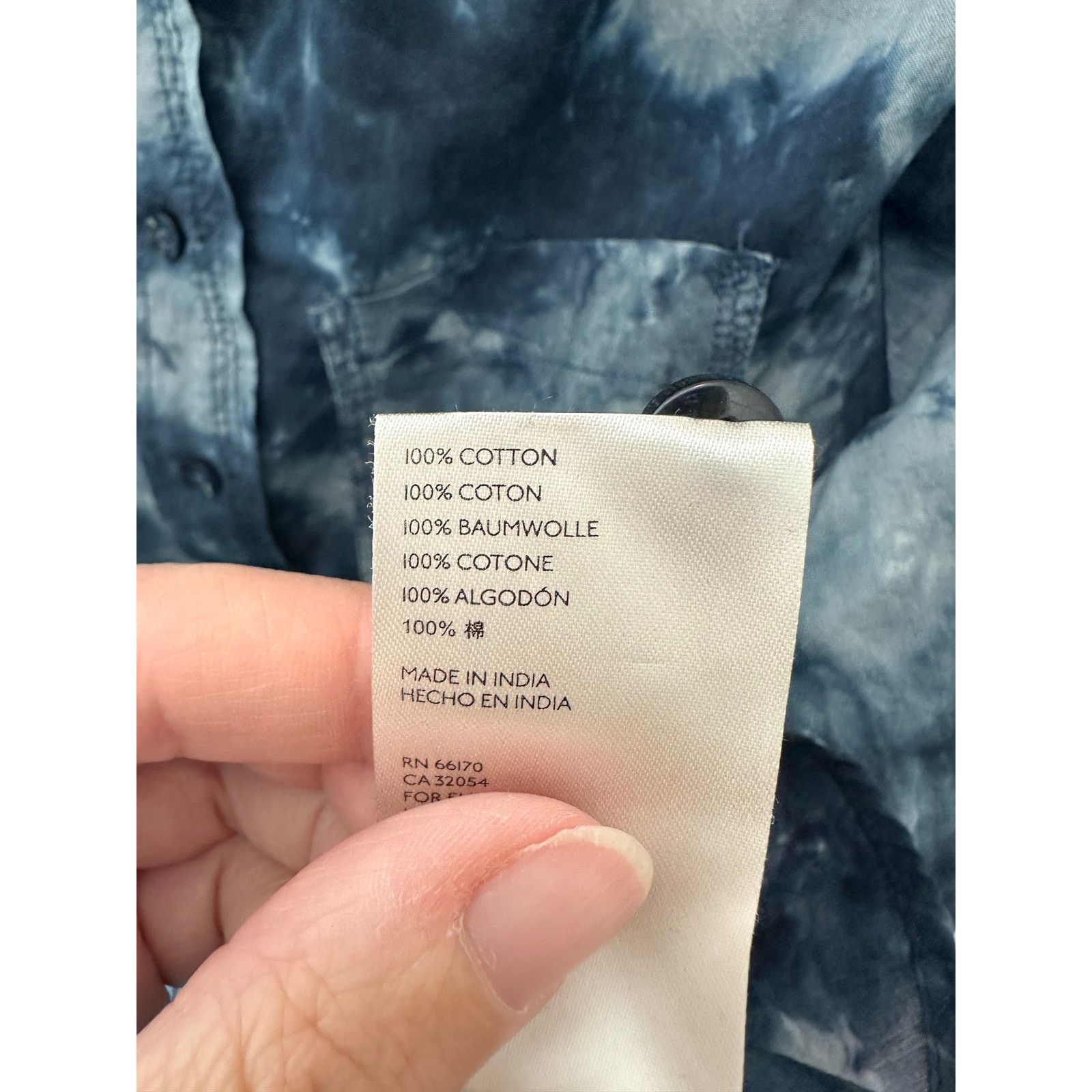 Anthropologie ANTHROPOLOGIE Cate Classic Blue Tie Dye Button Down Shirt Size XS / US 0-2 / IT 36-38 - 6 Thumbnail