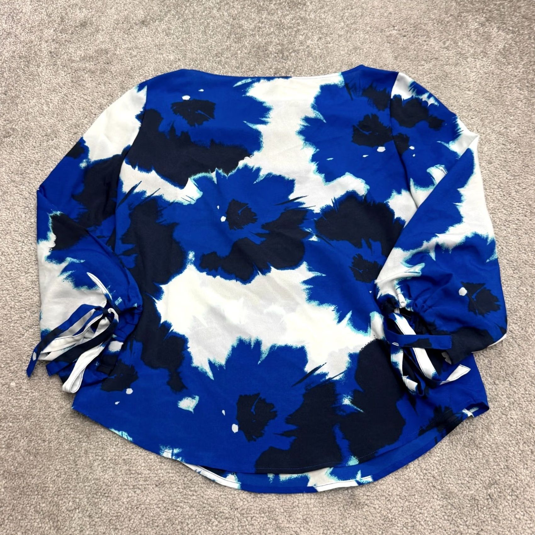 Banana Republic Banana Republic Floral Boat Neck Blouse Women XS Blue Tie Cuff Sleeve Casual Top Size XS / US 0-2 / IT 36-38 - 2 Thumbnail