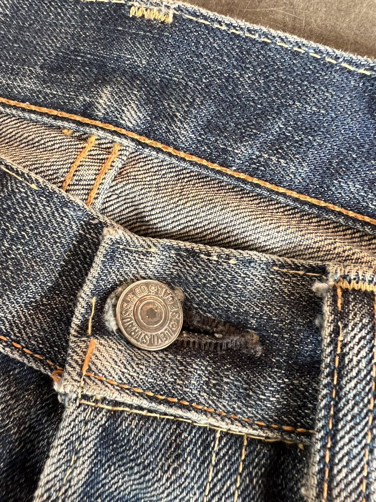 Levi's Vintage Distressed Levi’s 501 E LVC Selvedge Denim Jean Size US 32 / EU 48 - 21 Thumbnail
